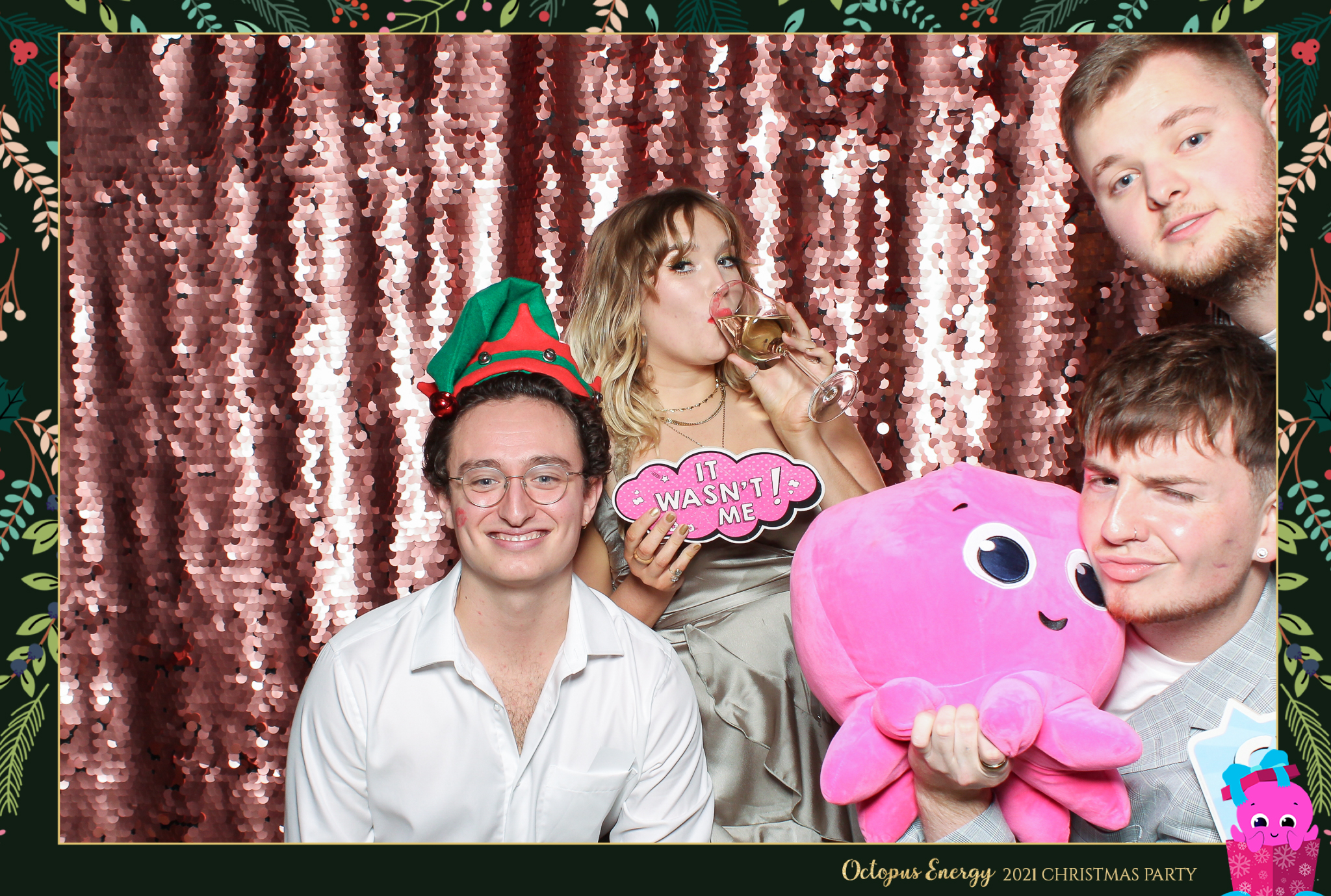 Octopus Energy Christmas Party 2021 | View more photos from the event at gallery.freshbooths.com/u/FreshBooths/Octopus-Energy-Christmas-Party-2021