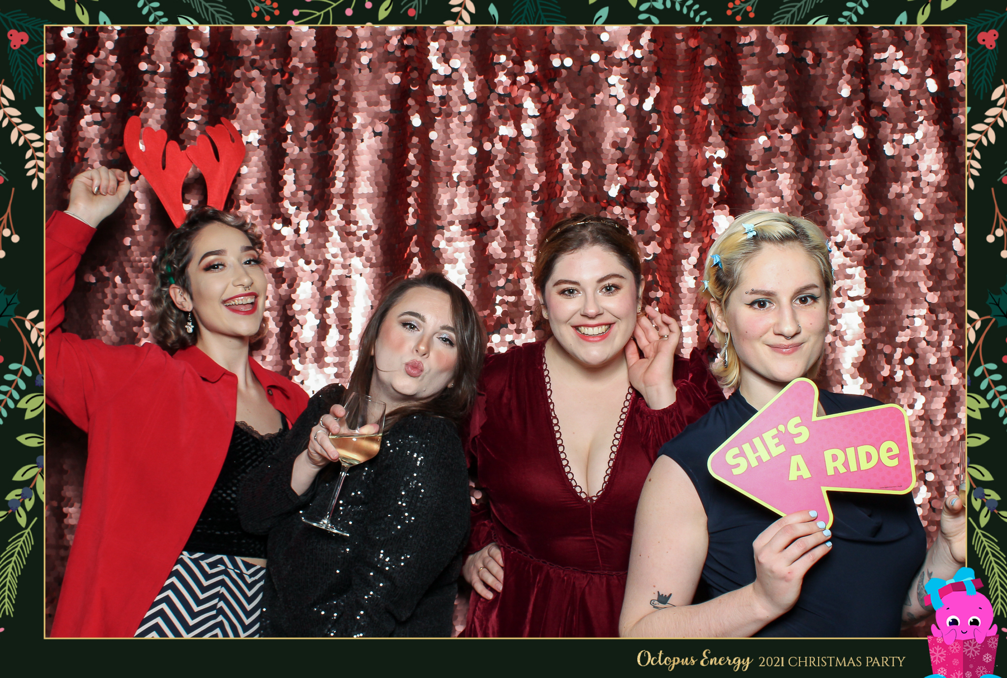 Octopus Energy Christmas Party 2021 | View more photos from the event at gallery.freshbooths.com/u/FreshBooths/Octopus-Energy-Christmas-Party-2021