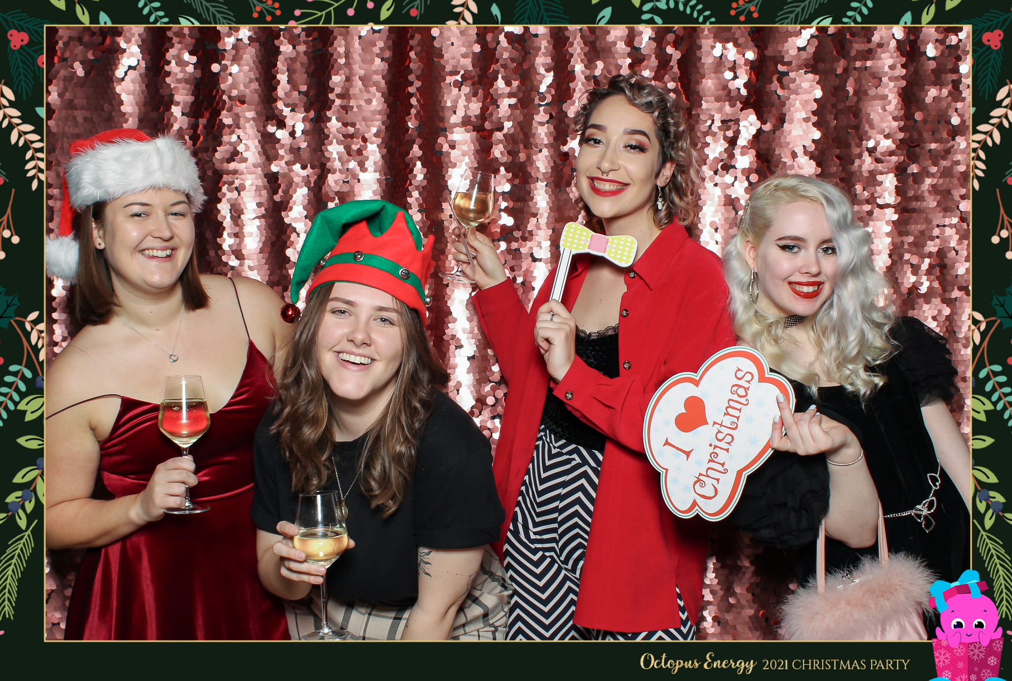 Octopus Energy Christmas Party 2021 | View more photos from the event at gallery.freshbooths.com/u/FreshBooths/Octopus-Energy-Christmas-Party-2021