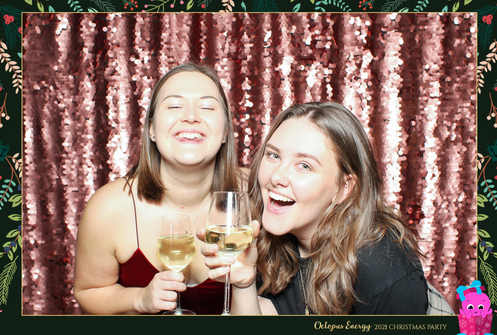 Octopus Energy Christmas Party 2021 | View more photos from the event at gallery.freshbooths.com/u/FreshBooths/Octopus-Energy-Christmas-Party-2021