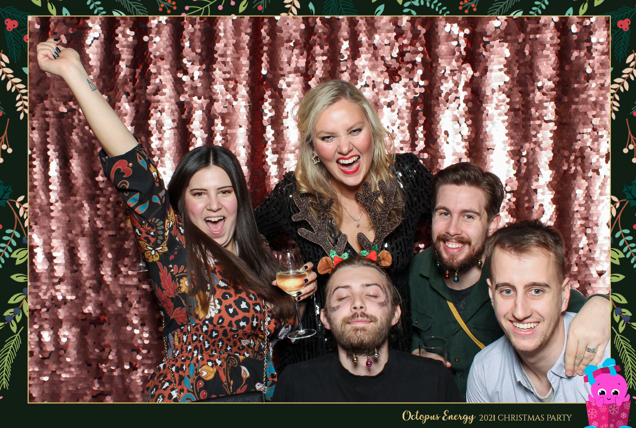 Octopus Energy Christmas Party 2021 | View more photos from the event at gallery.freshbooths.com/u/FreshBooths/Octopus-Energy-Christmas-Party-2021