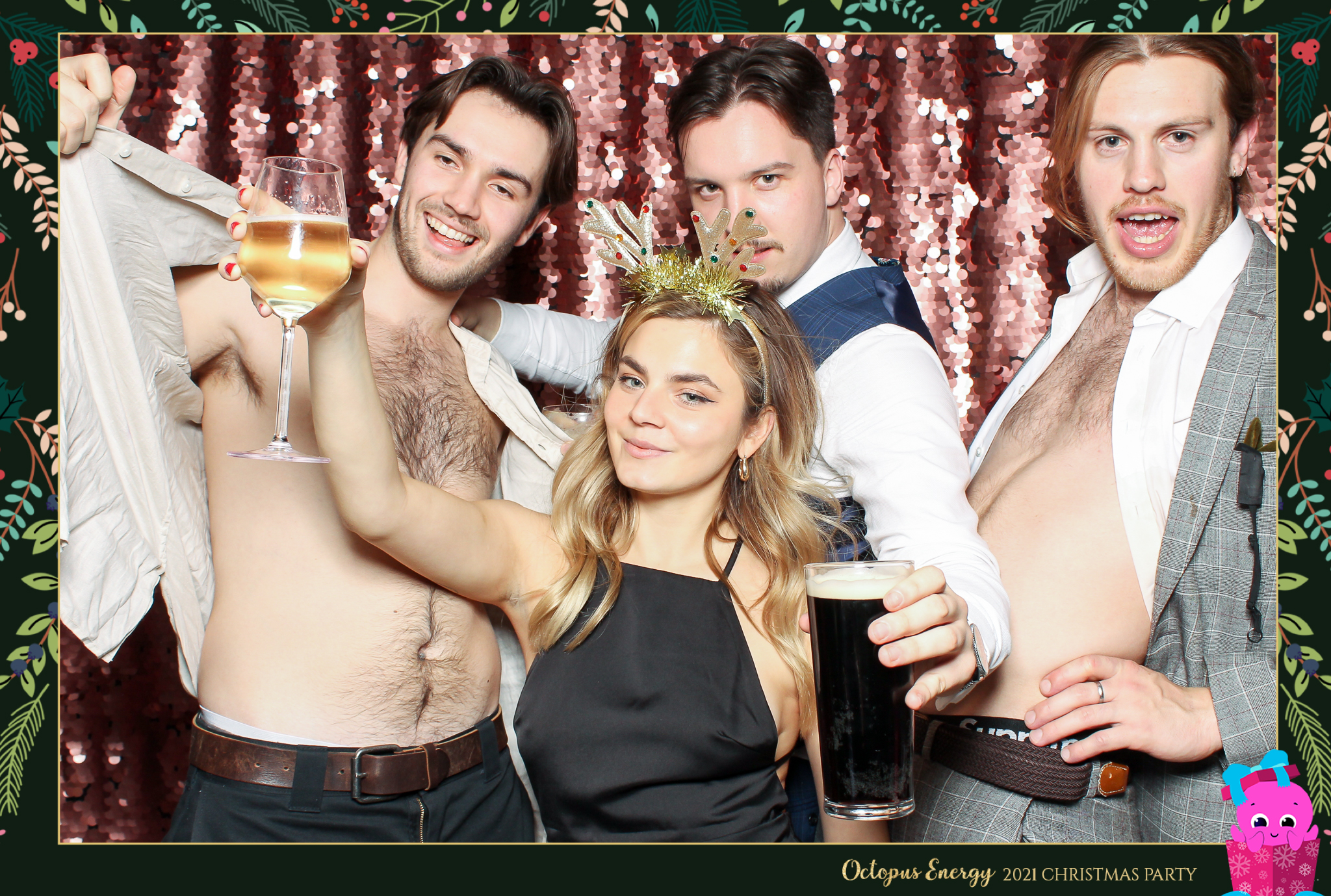 Octopus Energy Christmas Party 2021 | View more photos from the event at gallery.freshbooths.com/u/FreshBooths/Octopus-Energy-Christmas-Party-2021