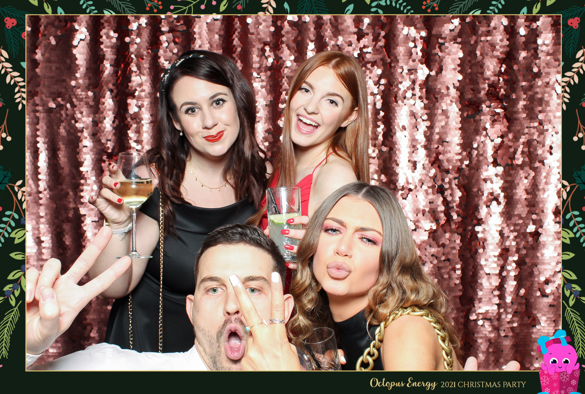 Octopus Energy Christmas Party 2021 | View more photos from the event at gallery.freshbooths.com/u/FreshBooths/Octopus-Energy-Christmas-Party-2021