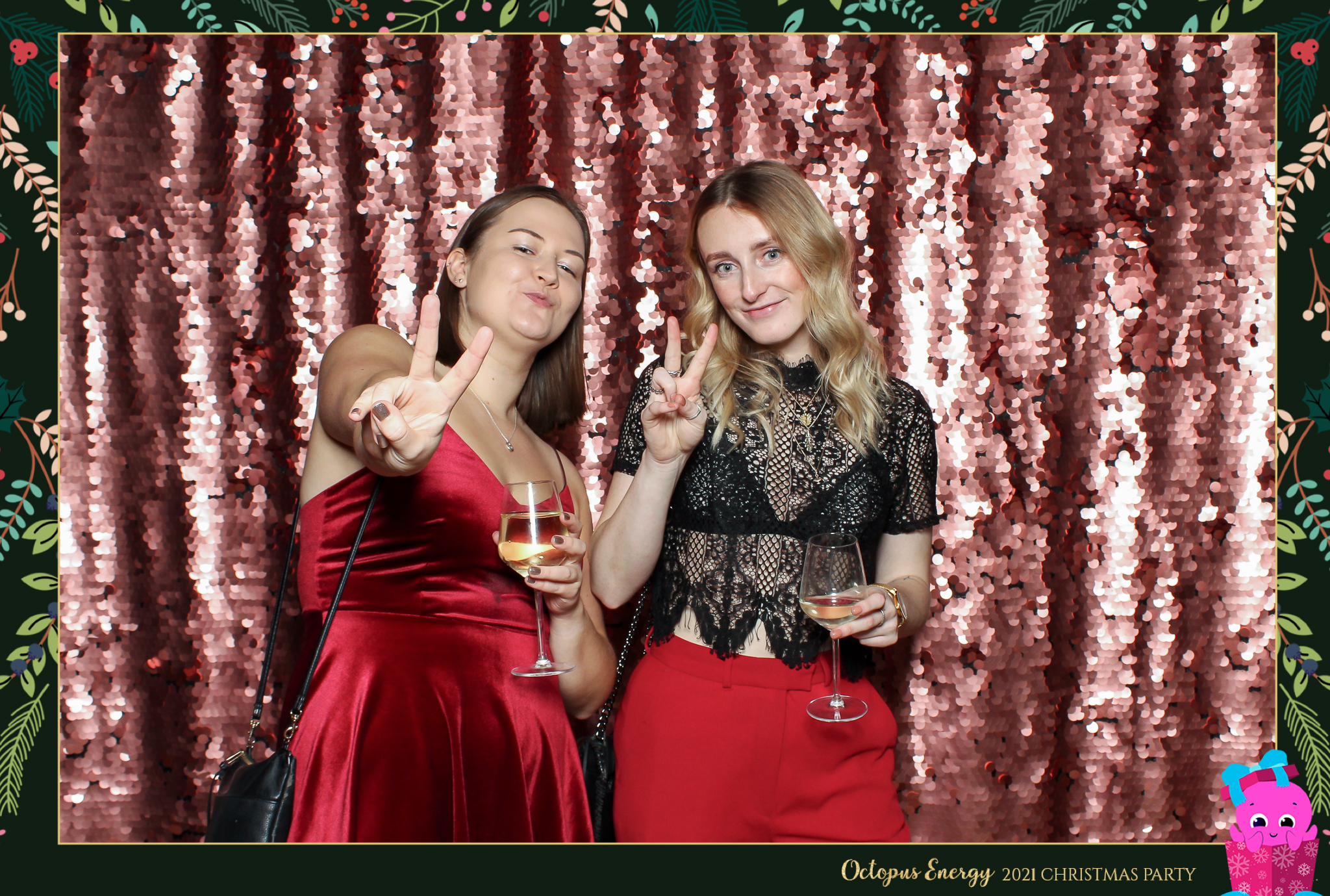 Octopus Energy Christmas Party 2021 | View more photos from the event at gallery.freshbooths.com/u/FreshBooths/Octopus-Energy-Christmas-Party-2021