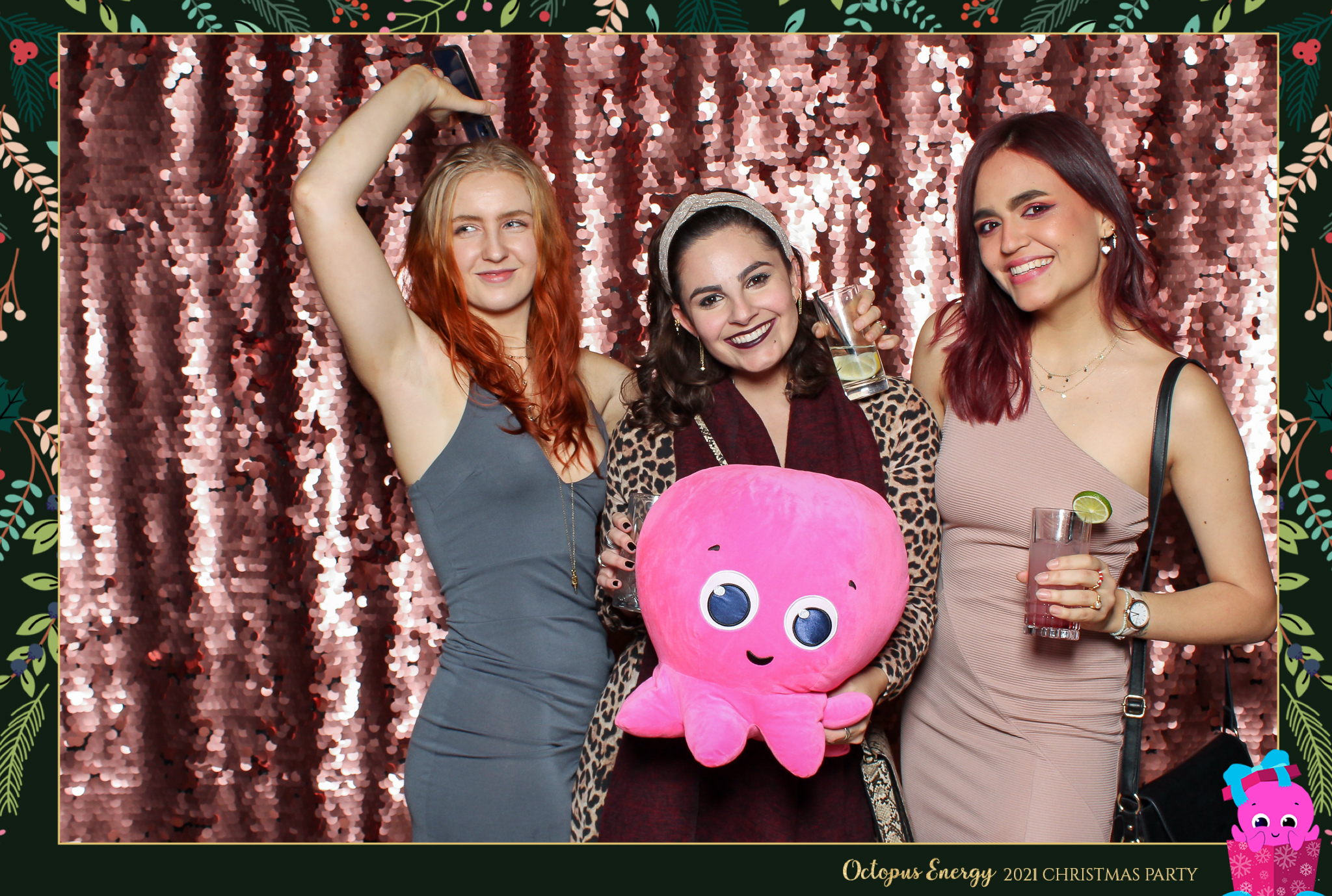 Octopus Energy Christmas Party 2021 | View more photos from the event at gallery.freshbooths.com/u/FreshBooths/Octopus-Energy-Christmas-Party-2021