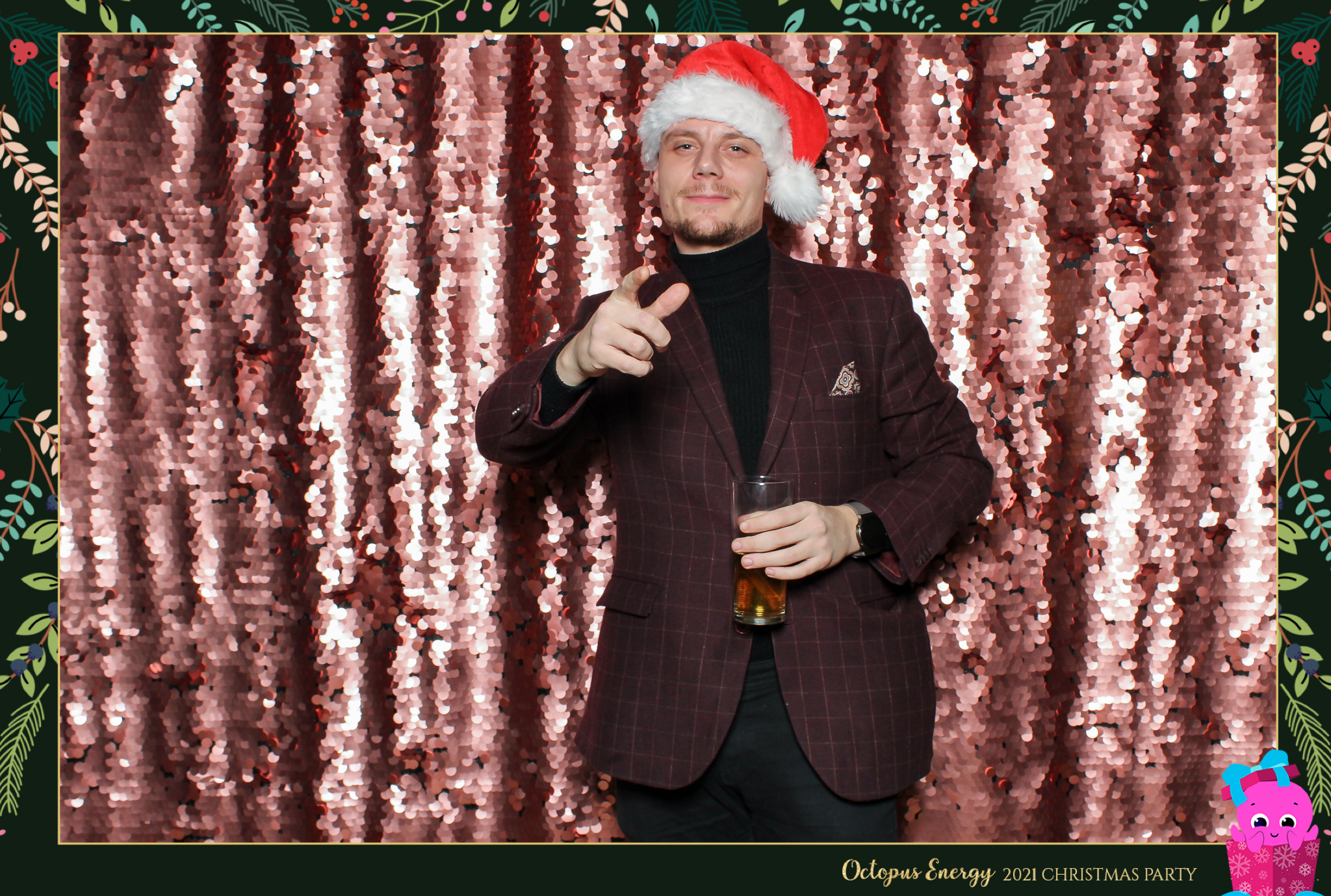 Octopus Energy Christmas Party 2021 | View more photos from the event at gallery.freshbooths.com/u/FreshBooths/Octopus-Energy-Christmas-Party-2021