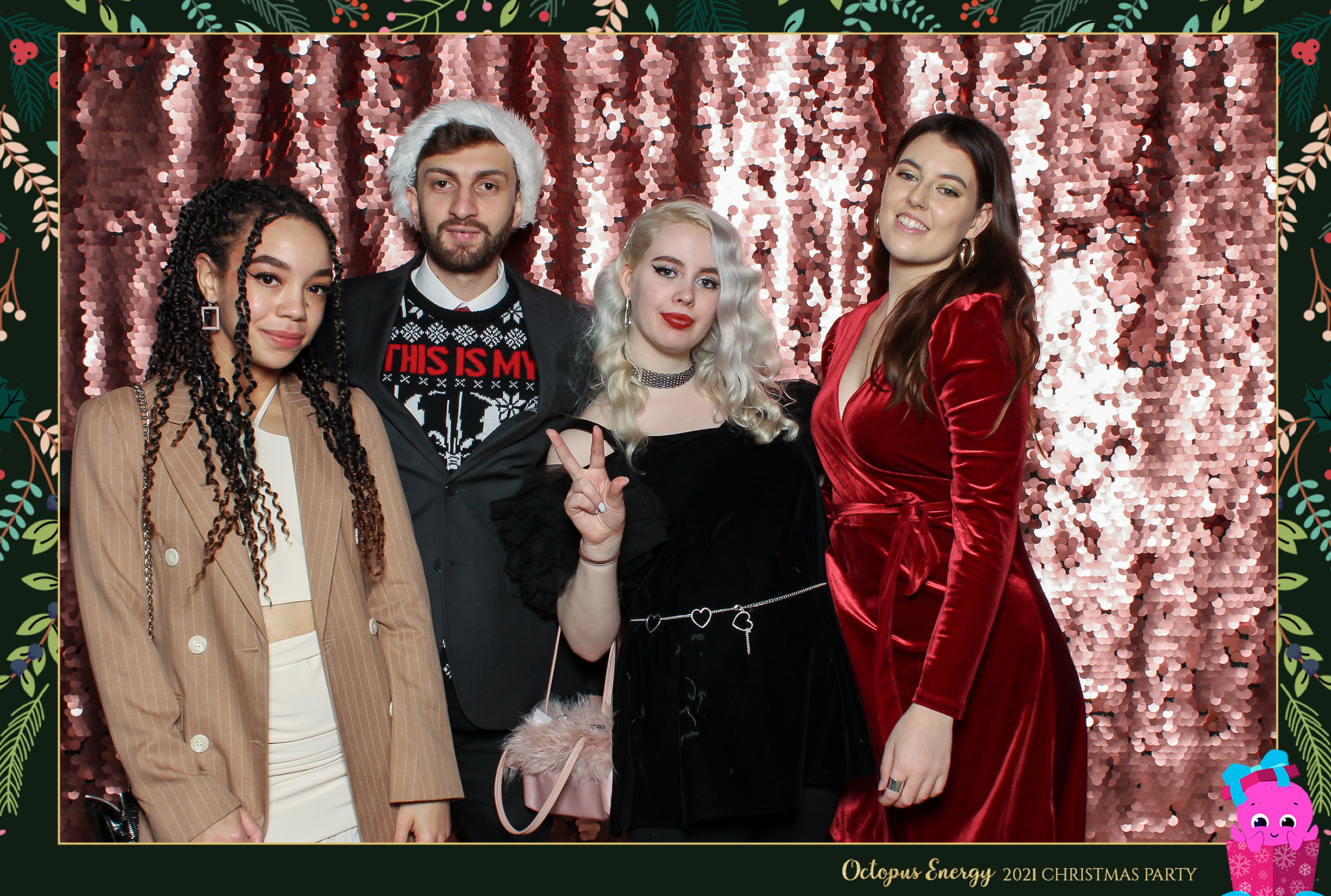 Octopus Energy Christmas Party 2021 | View more photos from the event at gallery.freshbooths.com/u/FreshBooths/Octopus-Energy-Christmas-Party-2021