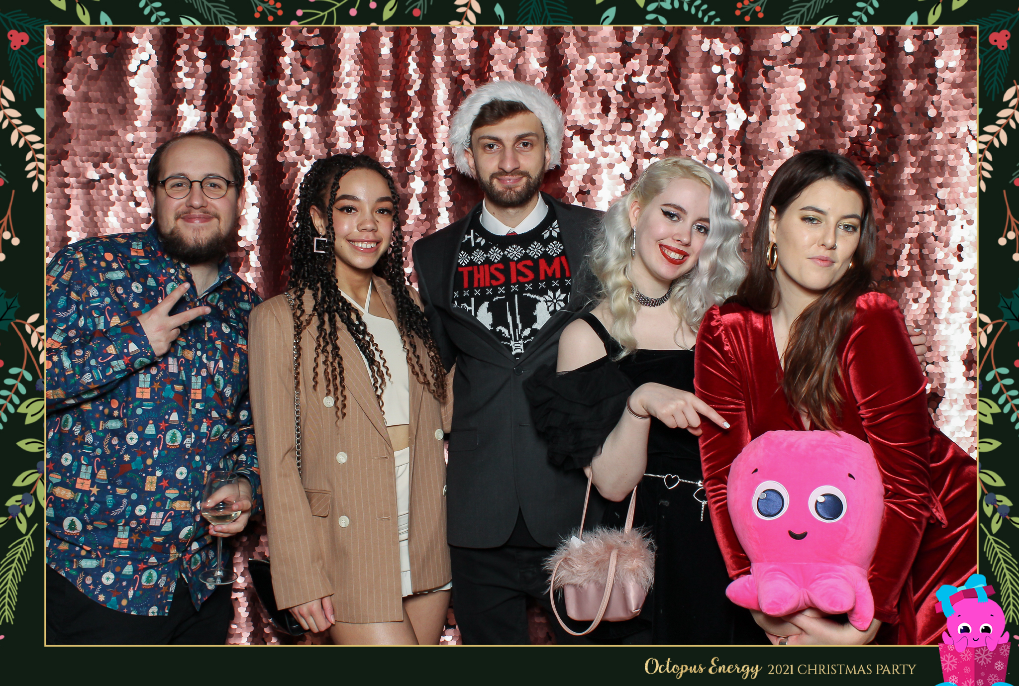 Octopus Energy Christmas Party 2021 | View more photos from the event at gallery.freshbooths.com/u/FreshBooths/Octopus-Energy-Christmas-Party-2021