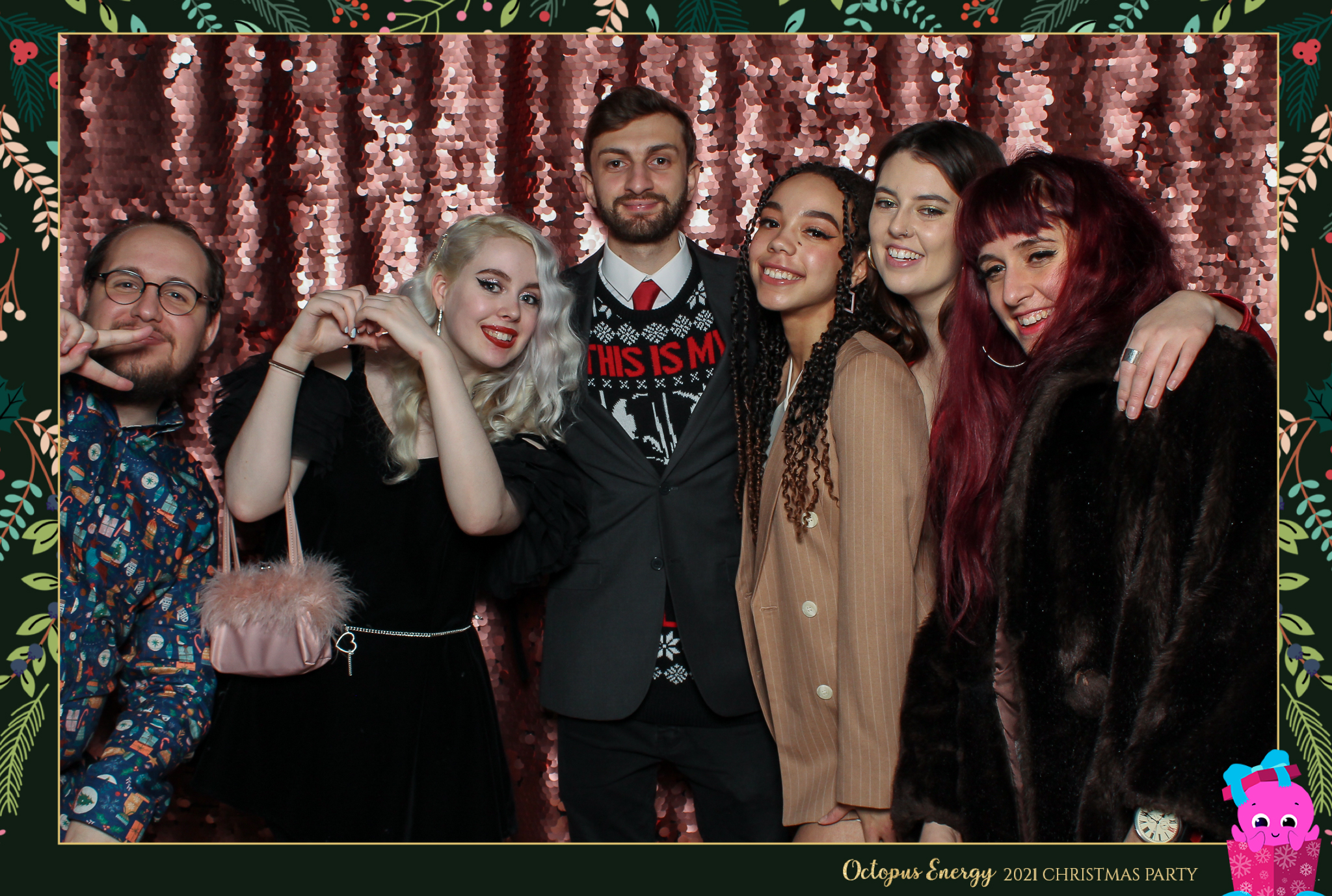 Octopus Energy Christmas Party 2021 | View more photos from the event at gallery.freshbooths.com/u/FreshBooths/Octopus-Energy-Christmas-Party-2021