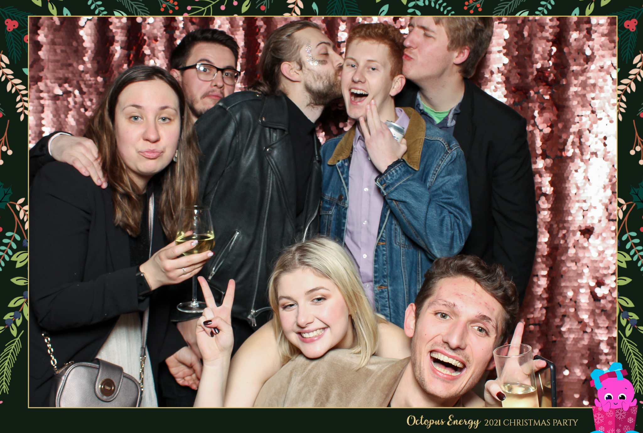 Octopus Energy Christmas Party 2021 | View more photos from the event at gallery.freshbooths.com/u/FreshBooths/Octopus-Energy-Christmas-Party-2021