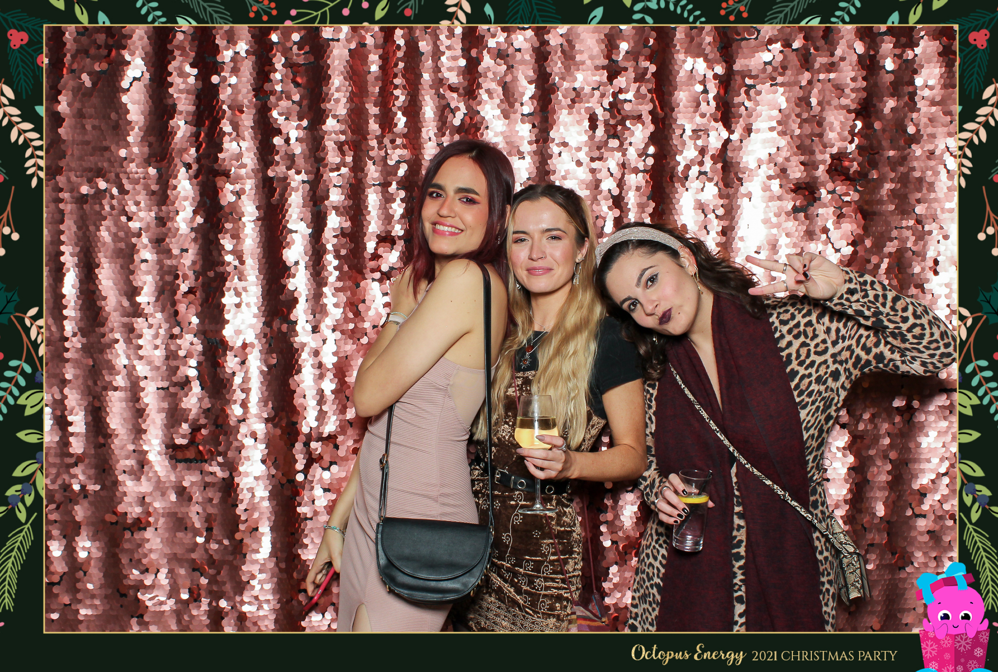 Octopus Energy Christmas Party 2021 | View more photos from the event at gallery.freshbooths.com/u/FreshBooths/Octopus-Energy-Christmas-Party-2021