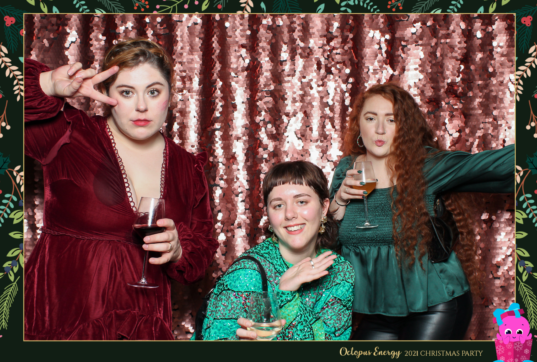 Octopus Energy Christmas Party 2021 | View more photos from the event at gallery.freshbooths.com/u/FreshBooths/Octopus-Energy-Christmas-Party-2021