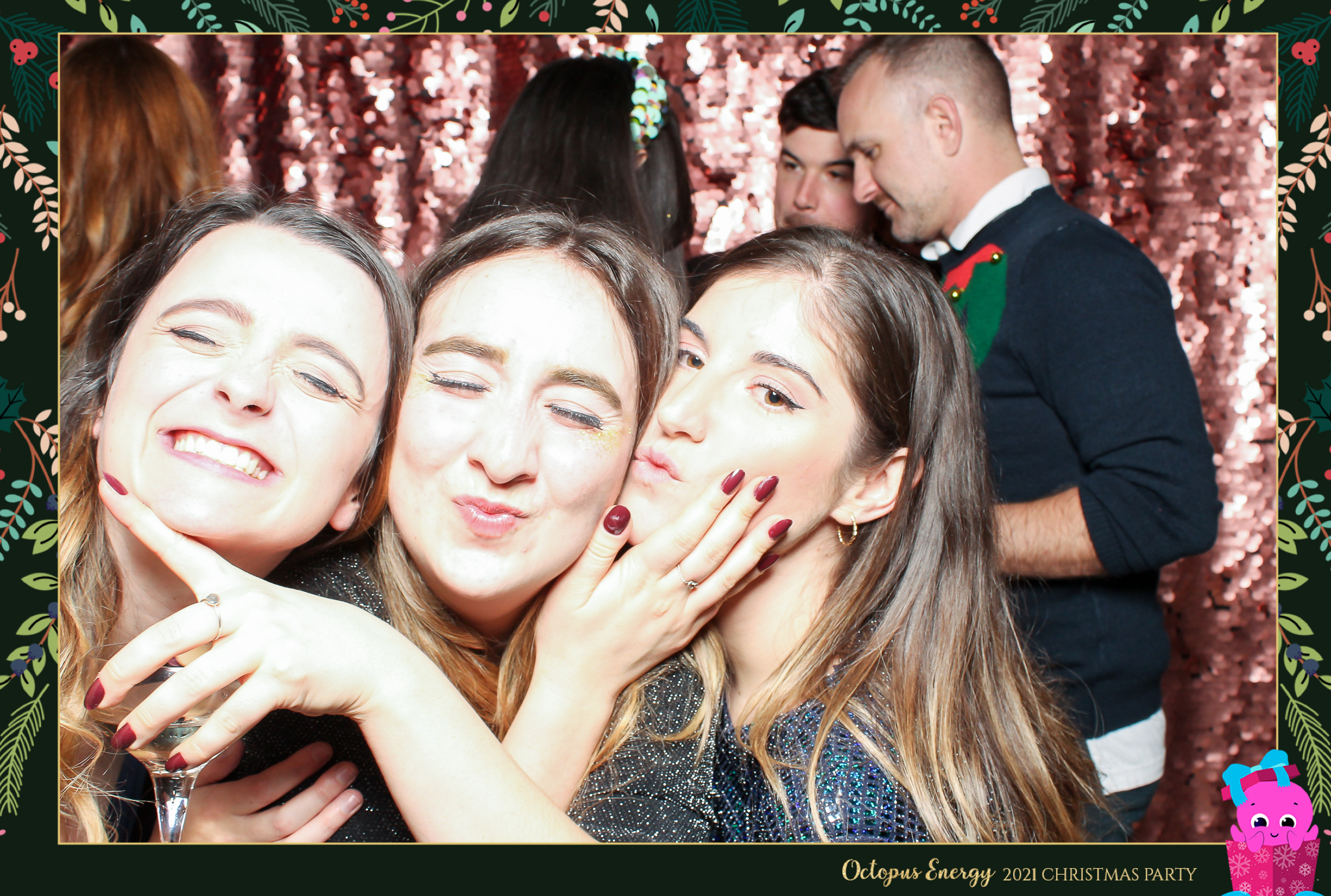 Octopus Energy Christmas Party 2021 | View more photos from the event at gallery.freshbooths.com/u/FreshBooths/Octopus-Energy-Christmas-Party-2021