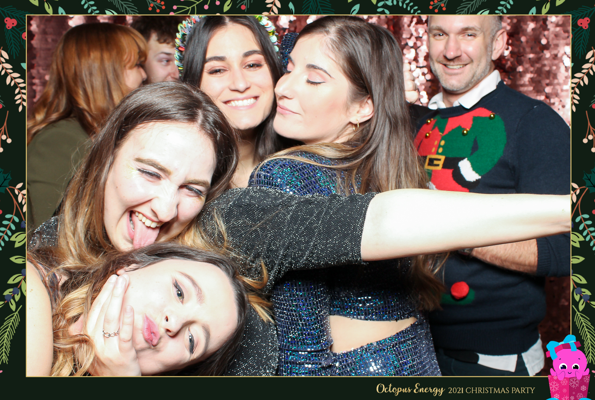 Octopus Energy Christmas Party 2021 | View more photos from the event at gallery.freshbooths.com/u/FreshBooths/Octopus-Energy-Christmas-Party-2021
