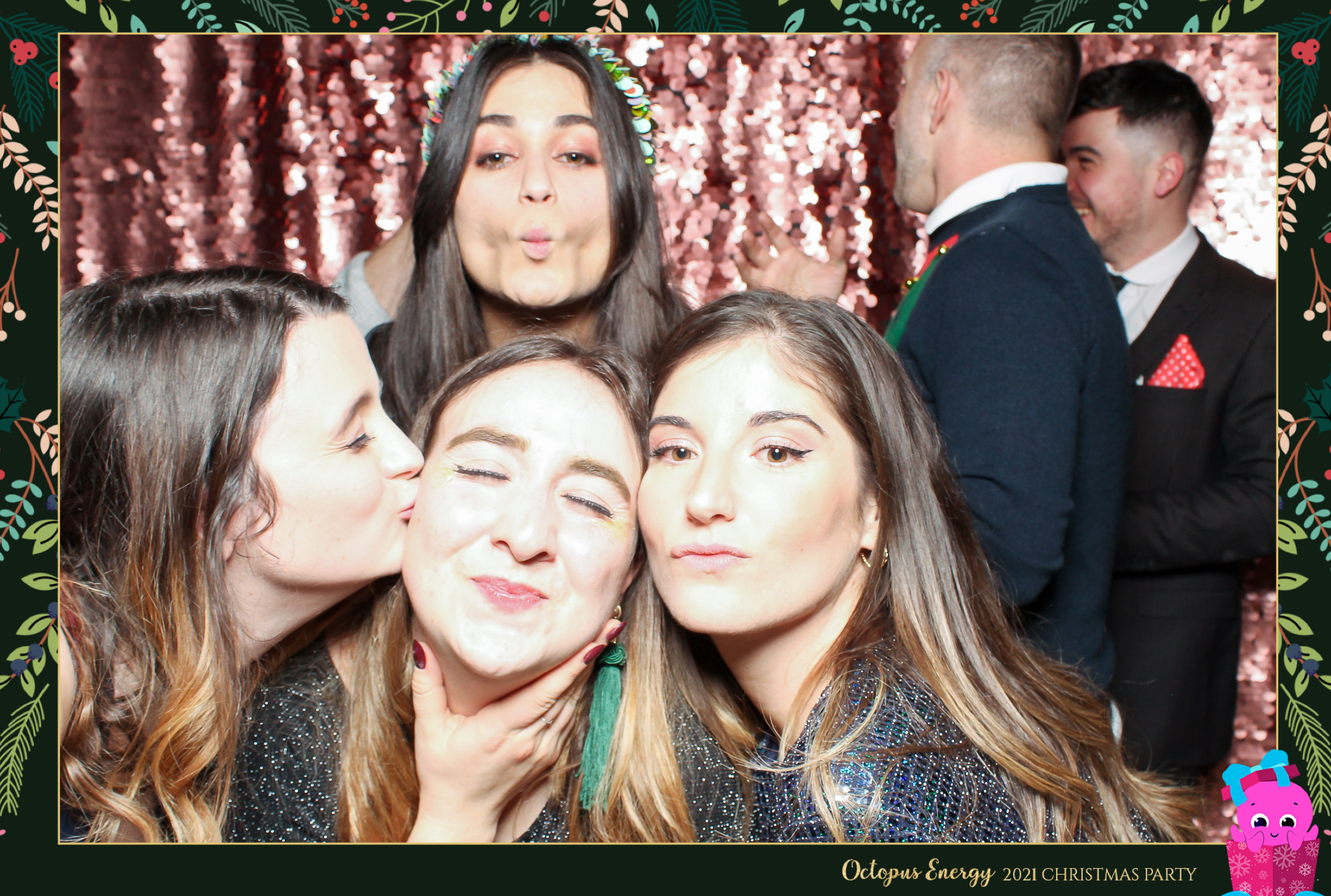 Octopus Energy Christmas Party 2021 | View more photos from the event at gallery.freshbooths.com/u/FreshBooths/Octopus-Energy-Christmas-Party-2021