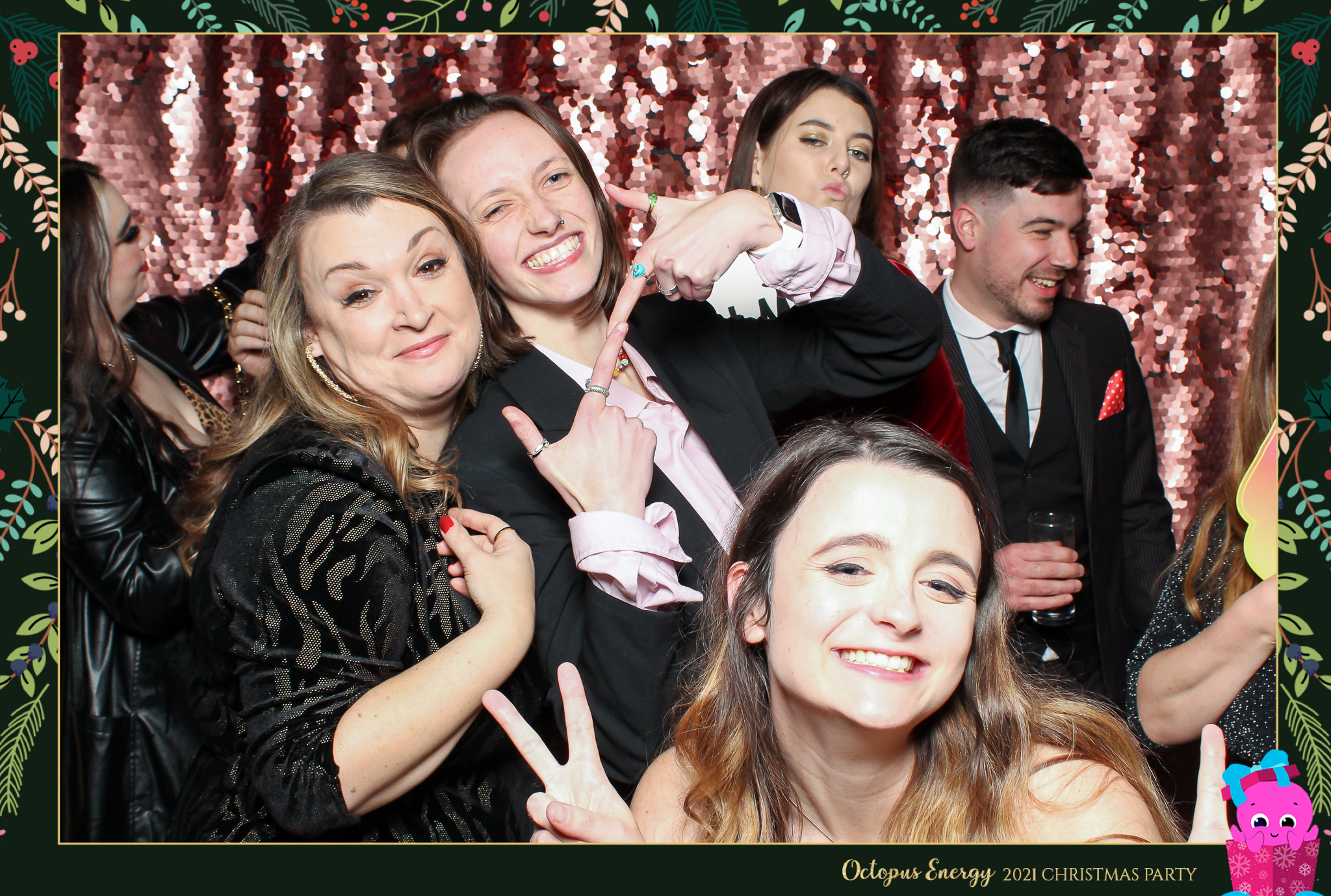 Octopus Energy Christmas Party 2021 | View more photos from the event at gallery.freshbooths.com/u/FreshBooths/Octopus-Energy-Christmas-Party-2021