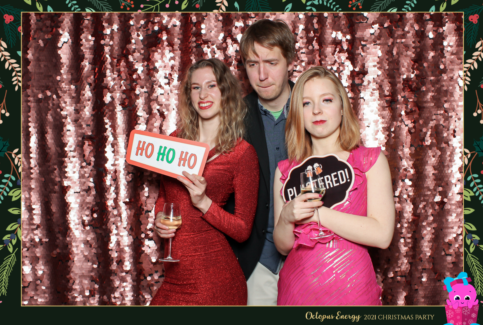 Octopus Energy Christmas Party 2021 | View more photos from the event at gallery.freshbooths.com/u/FreshBooths/Octopus-Energy-Christmas-Party-2021