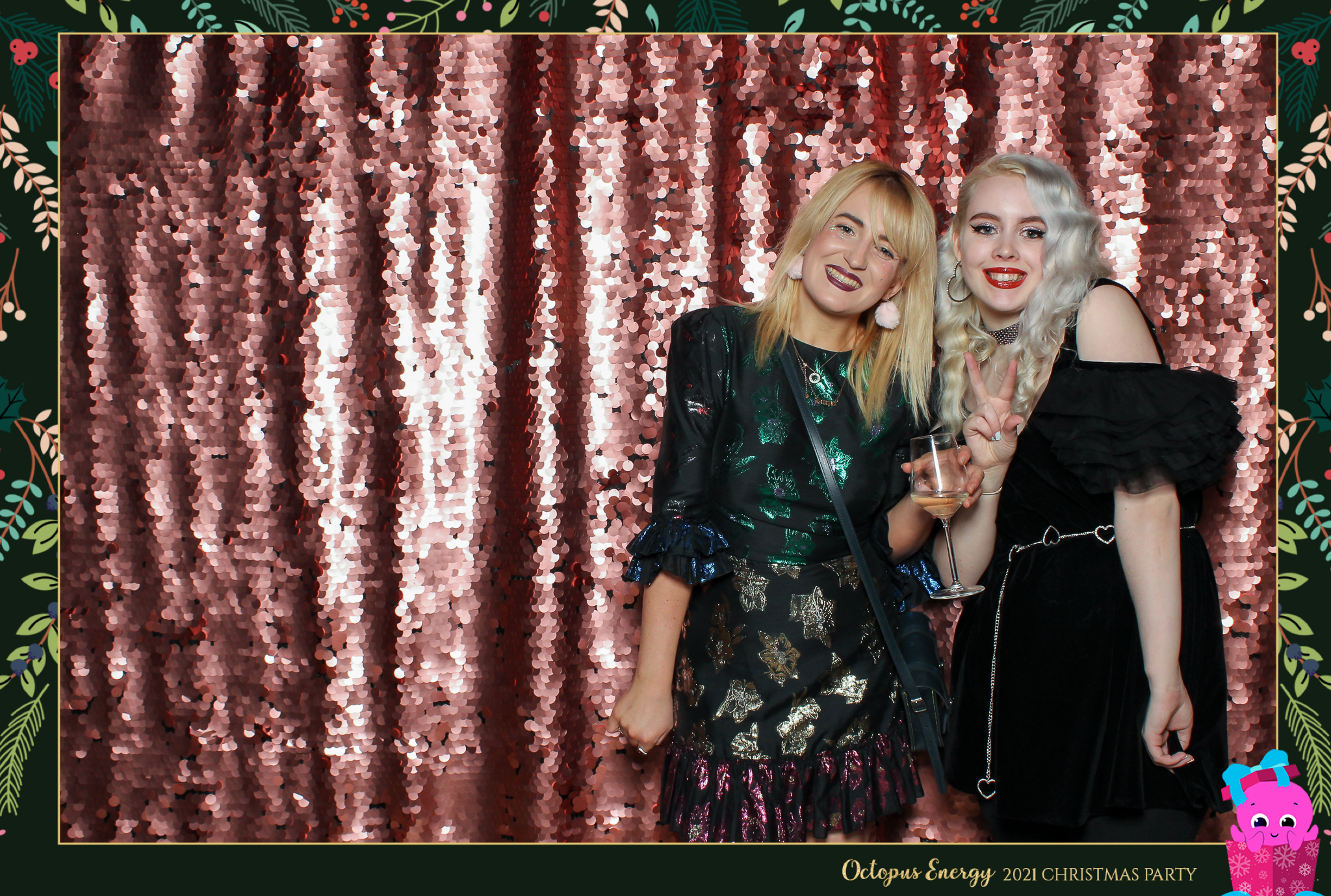 Octopus Energy Christmas Party 2021 | View more photos from the event at gallery.freshbooths.com/u/FreshBooths/Octopus-Energy-Christmas-Party-2021
