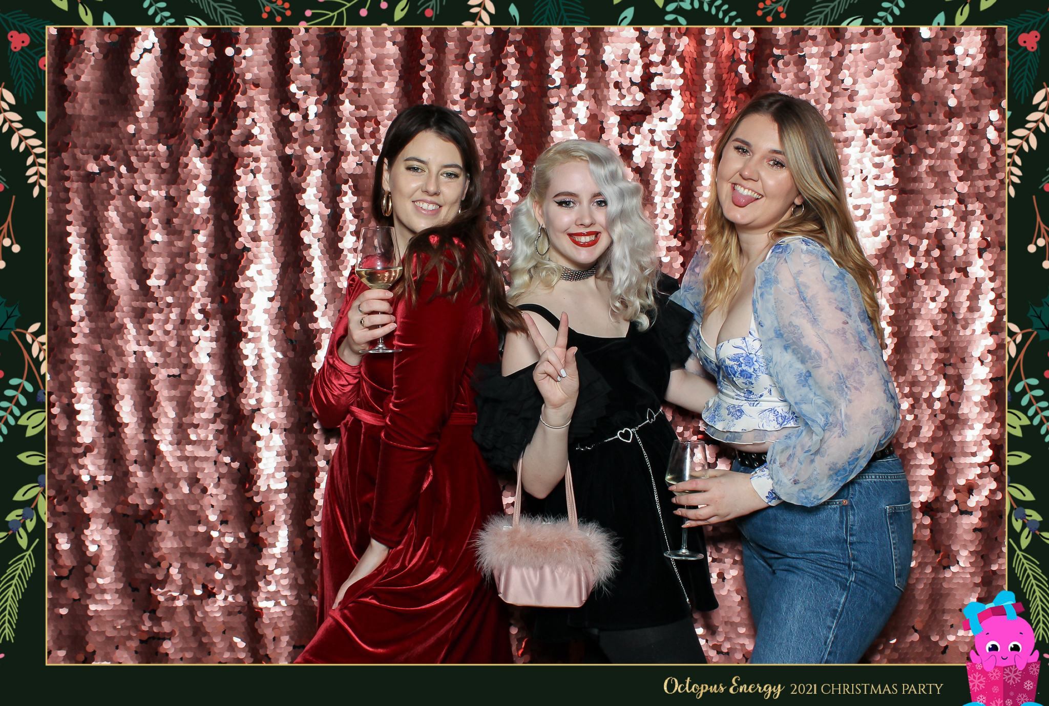 Octopus Energy Christmas Party 2021 | View more photos from the event at gallery.freshbooths.com/u/FreshBooths/Octopus-Energy-Christmas-Party-2021