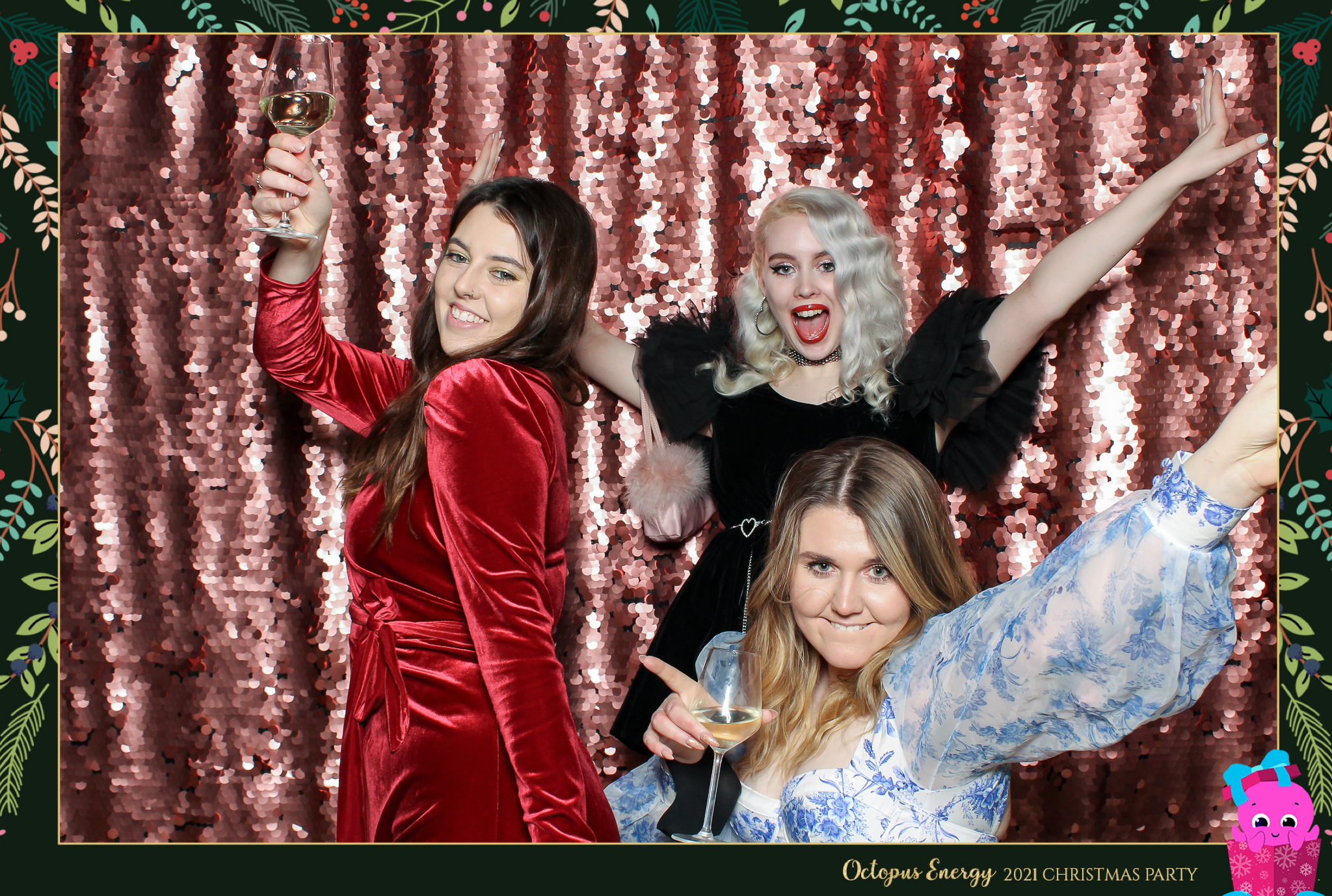 Octopus Energy Christmas Party 2021 | View more photos from the event at gallery.freshbooths.com/u/FreshBooths/Octopus-Energy-Christmas-Party-2021