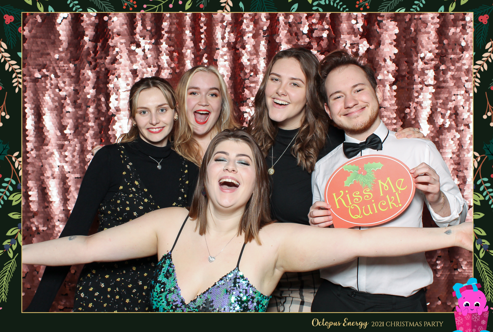 Octopus Energy Christmas Party 2021 | View more photos from the event at gallery.freshbooths.com/u/FreshBooths/Octopus-Energy-Christmas-Party-2021