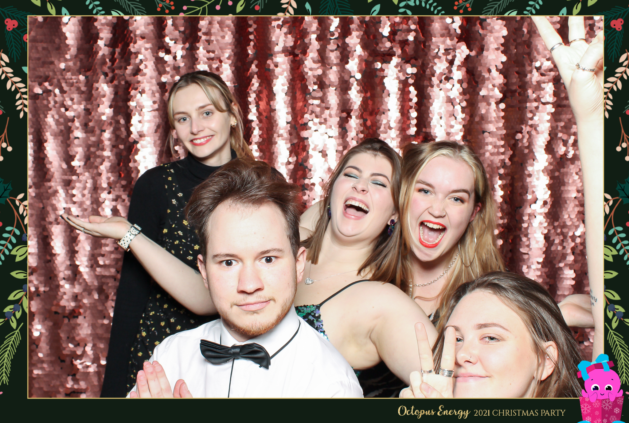 Octopus Energy Christmas Party 2021 | View more photos from the event at gallery.freshbooths.com/u/FreshBooths/Octopus-Energy-Christmas-Party-2021