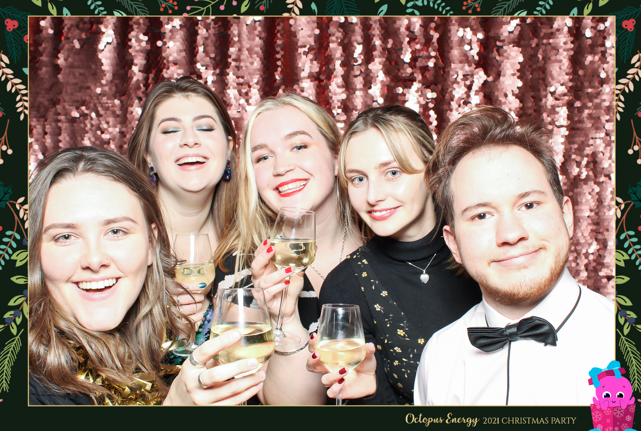 Octopus Energy Christmas Party 2021 | View more photos from the event at gallery.freshbooths.com/u/FreshBooths/Octopus-Energy-Christmas-Party-2021