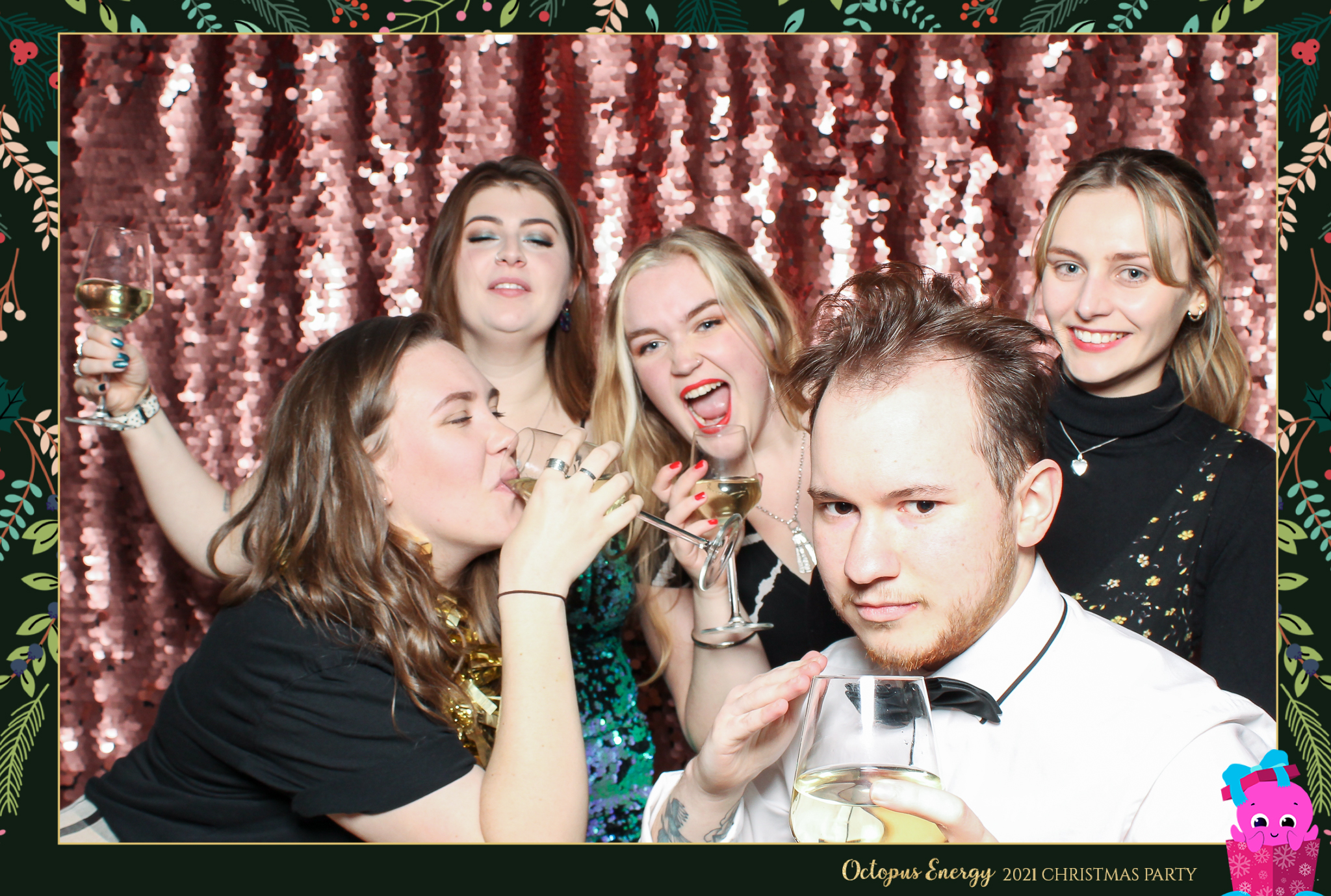 Octopus Energy Christmas Party 2021 | View more photos from the event at gallery.freshbooths.com/u/FreshBooths/Octopus-Energy-Christmas-Party-2021