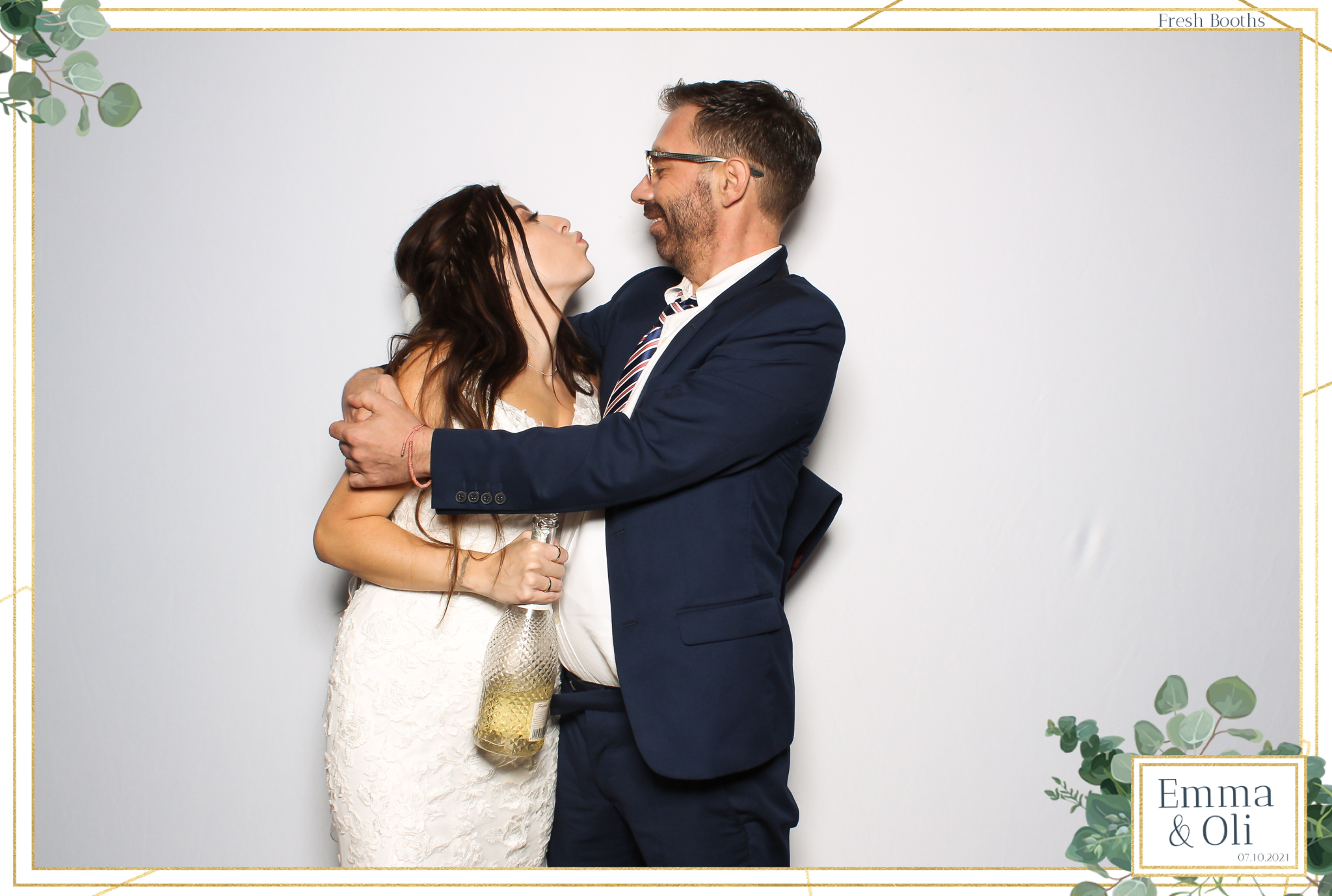 Oli & Emma Wedding - Classic Open Booth | View more photos from the event at gallery.freshbooths.com/u/FreshBooths/Oli-Emma-Wedding-Classic-Open-Booth