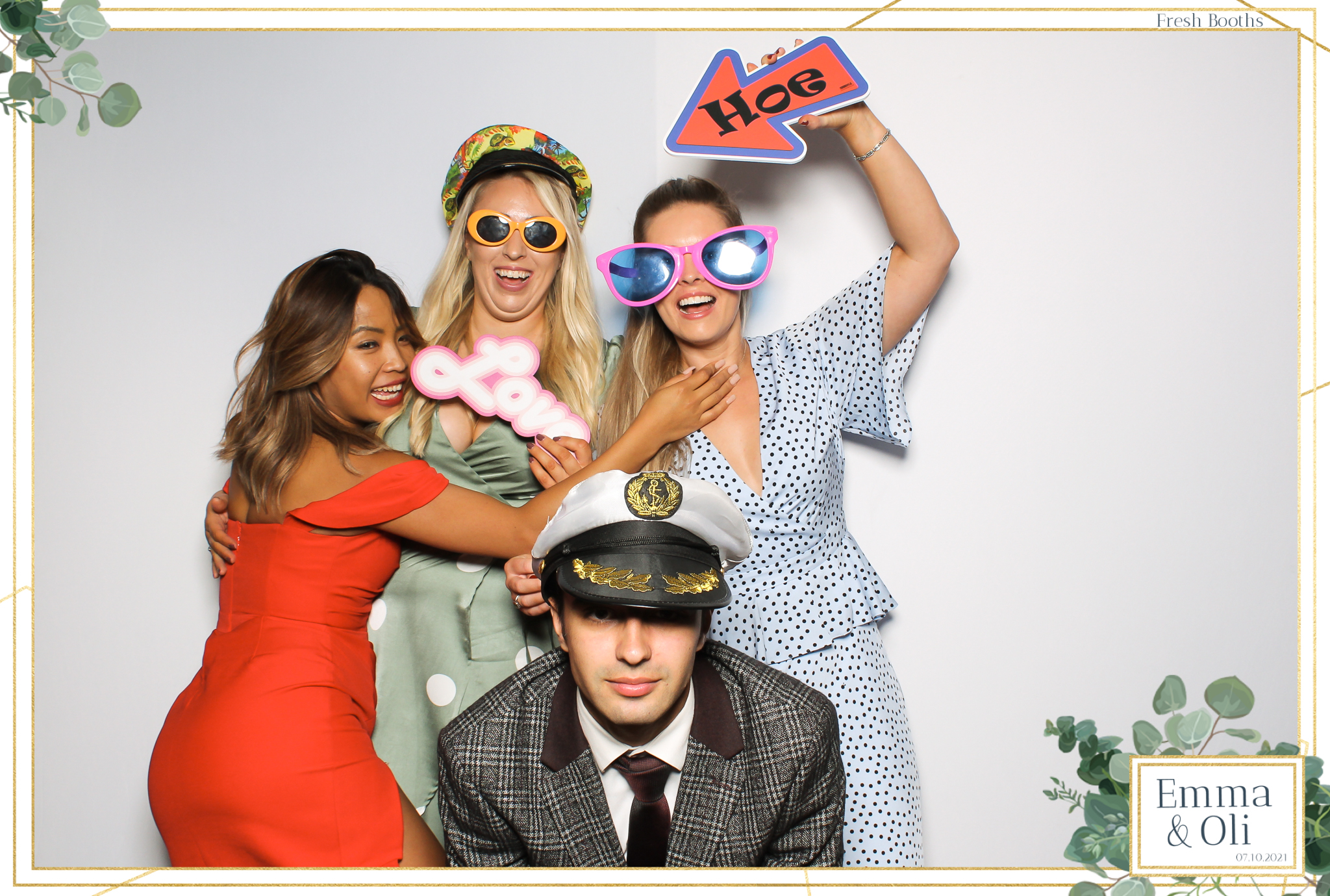 Oli & Emma Wedding - Classic Open Booth | View more photos from the event at gallery.freshbooths.com/u/FreshBooths/Oli-Emma-Wedding-Classic-Open-Booth