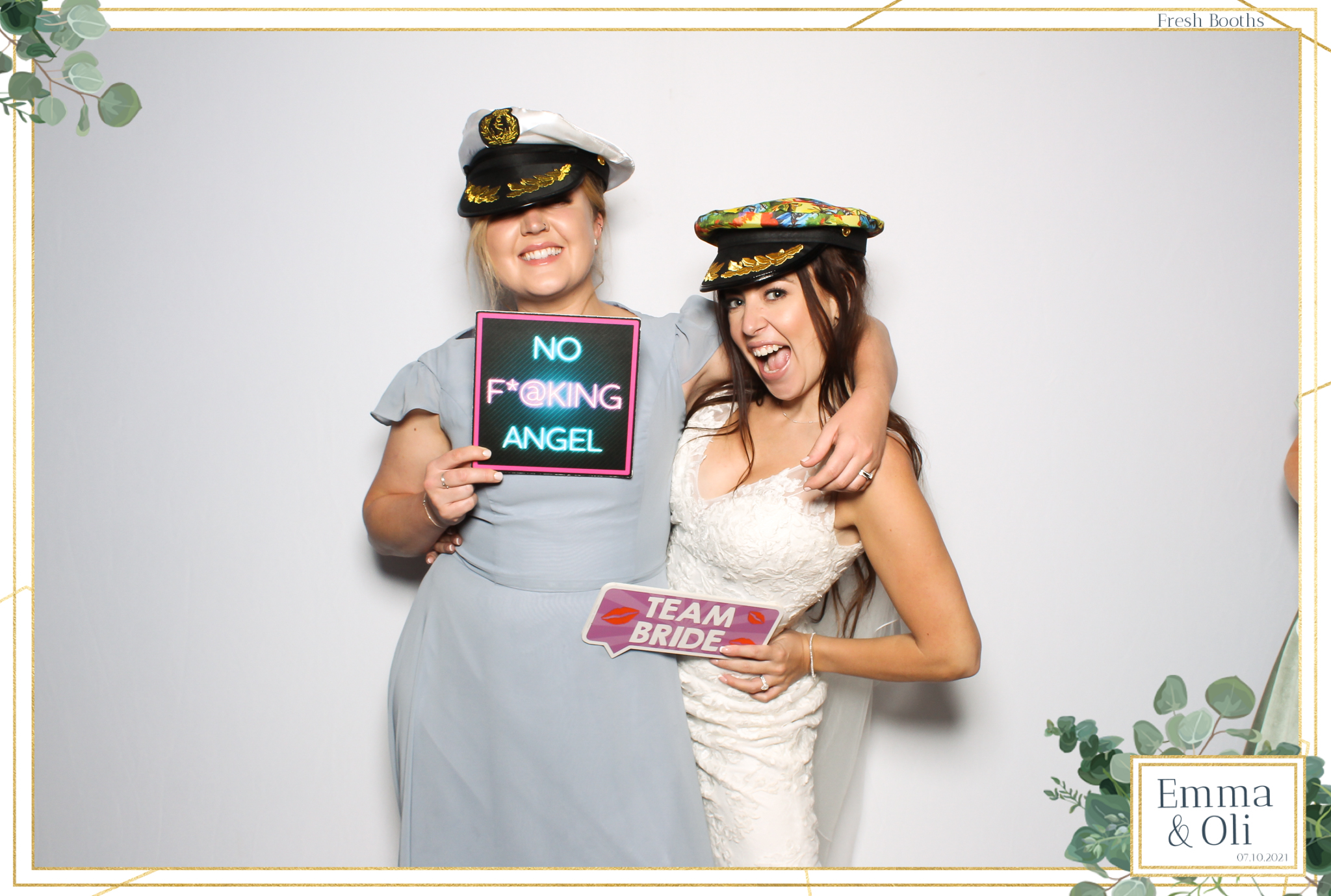 Oli & Emma Wedding - Classic Open Booth | View more photos from the event at gallery.freshbooths.com/u/FreshBooths/Oli-Emma-Wedding-Classic-Open-Booth