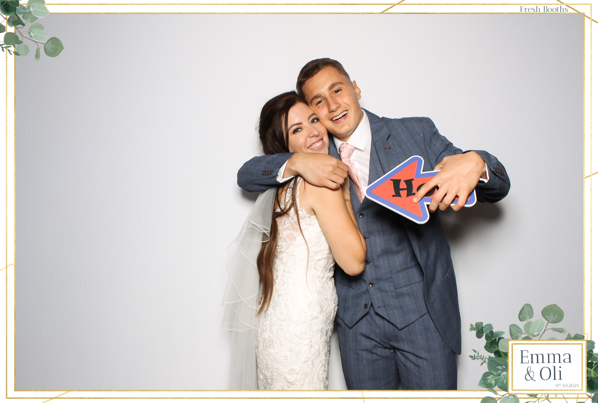 Oli & Emma Wedding - Classic Open Booth | View more photos from the event at gallery.freshbooths.com/u/FreshBooths/Oli-Emma-Wedding-Classic-Open-Booth