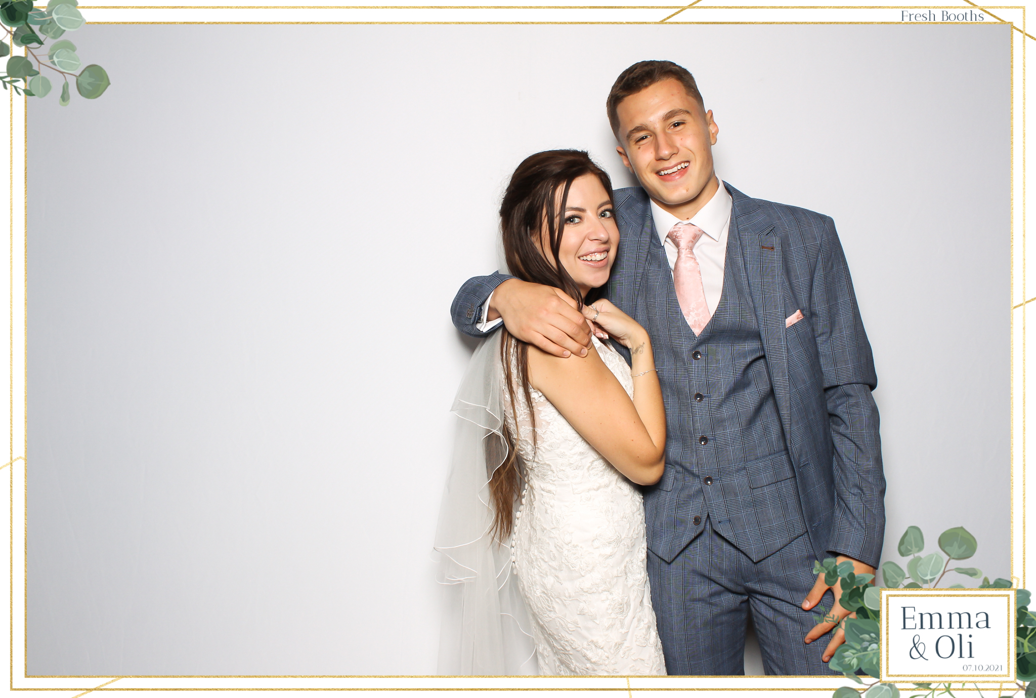 Oli & Emma Wedding - Classic Open Booth | View more photos from the event at gallery.freshbooths.com/u/FreshBooths/Oli-Emma-Wedding-Classic-Open-Booth
