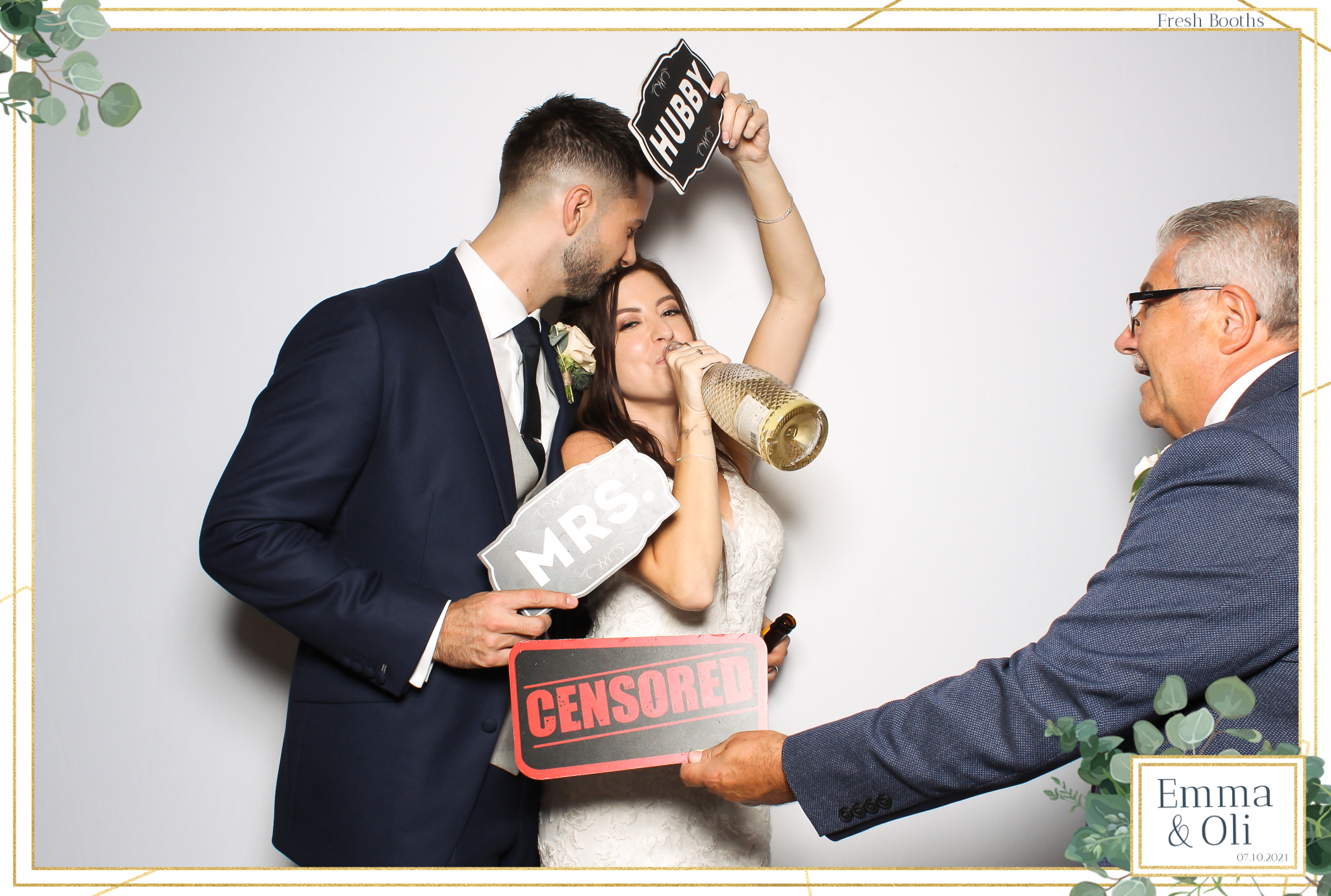 Oli & Emma Wedding - Classic Open Booth | View more photos from the event at gallery.freshbooths.com/u/FreshBooths/Oli-Emma-Wedding-Classic-Open-Booth