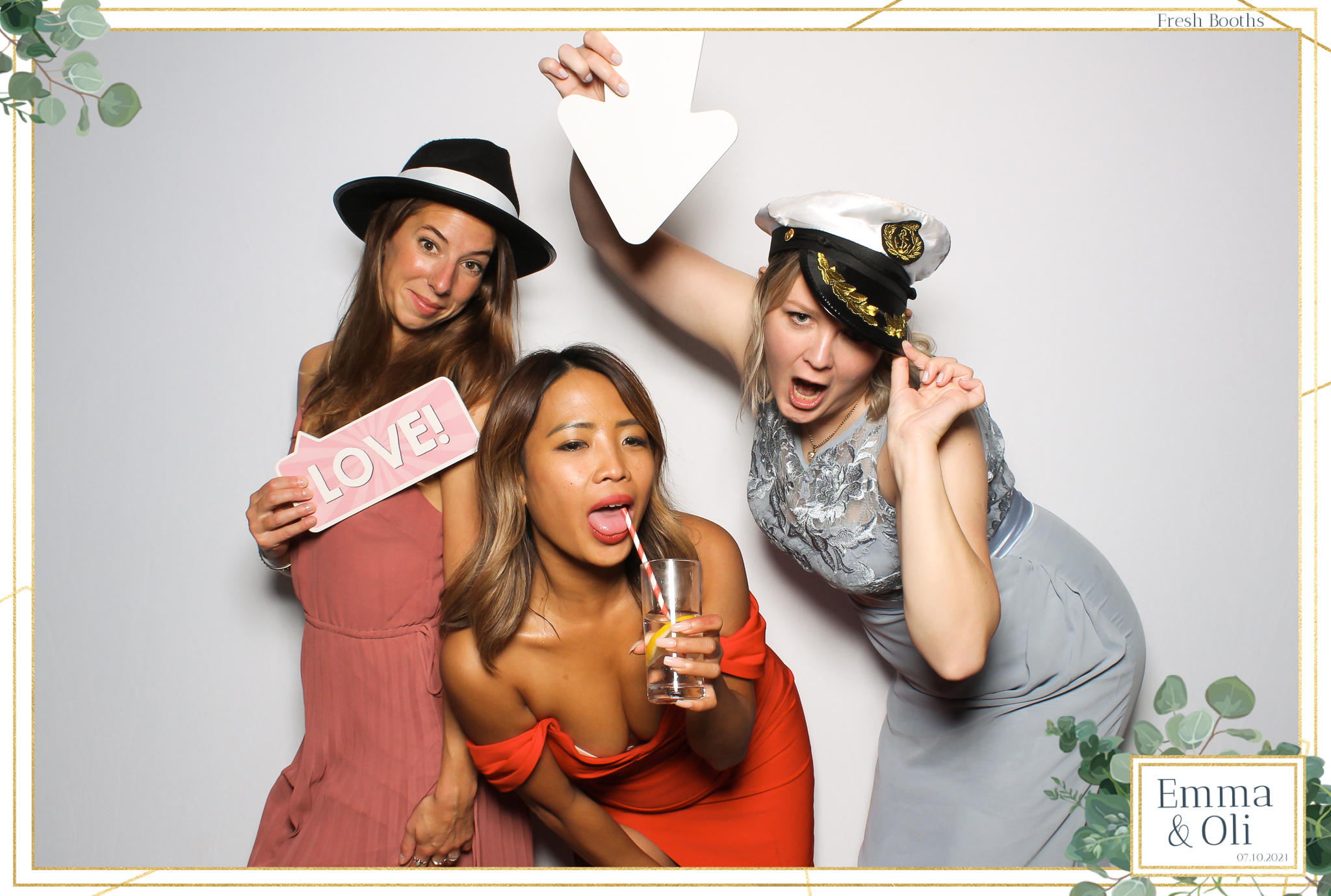 Oli & Emma Wedding - Classic Open Booth | View more photos from the event at gallery.freshbooths.com/u/FreshBooths/Oli-Emma-Wedding-Classic-Open-Booth