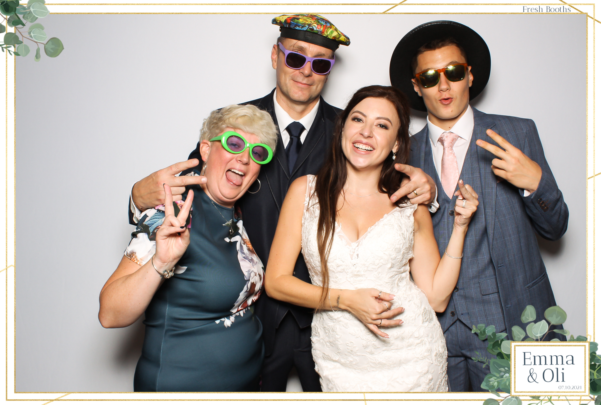 Oli & Emma Wedding - Classic Open Booth | View more photos from the event at gallery.freshbooths.com/u/FreshBooths/Oli-Emma-Wedding-Classic-Open-Booth