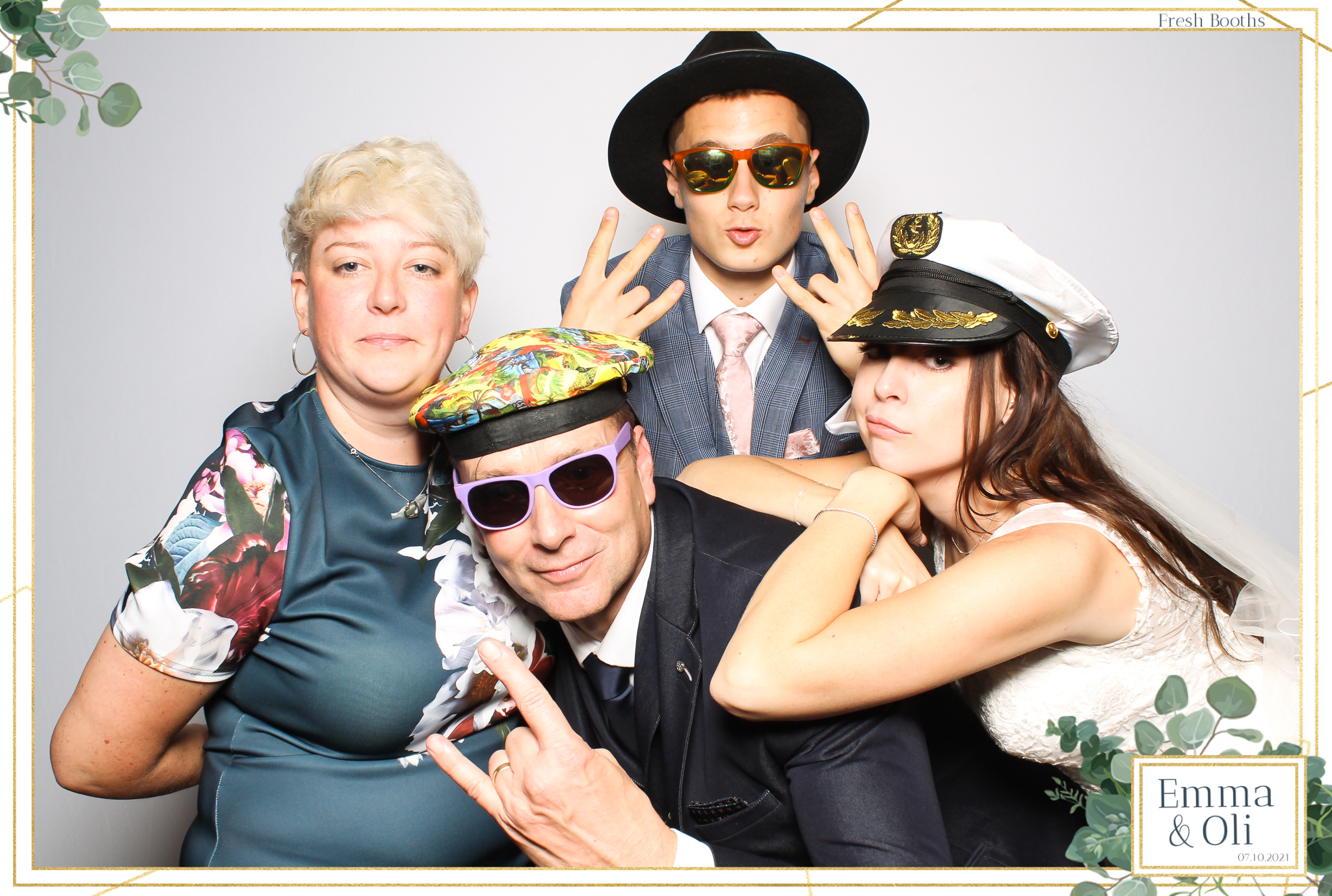 Oli & Emma Wedding - Classic Open Booth | View more photos from the event at gallery.freshbooths.com/u/FreshBooths/Oli-Emma-Wedding-Classic-Open-Booth