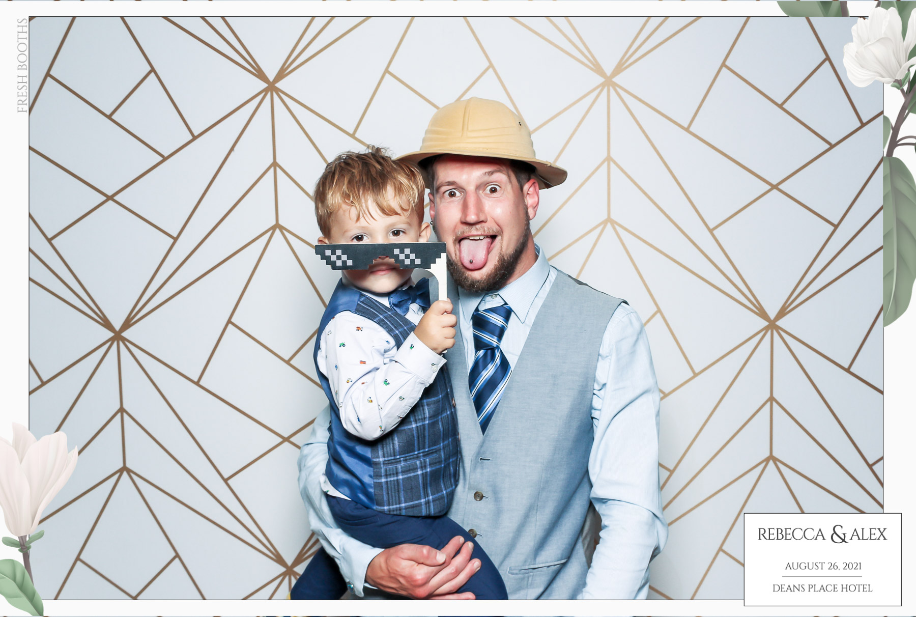 Rebecca & Alex - Classic Open Booth | View more photos from the event at gallery.freshbooths.com/u/FreshBooths/Rebecca-Alex-Classic-Open-Booth