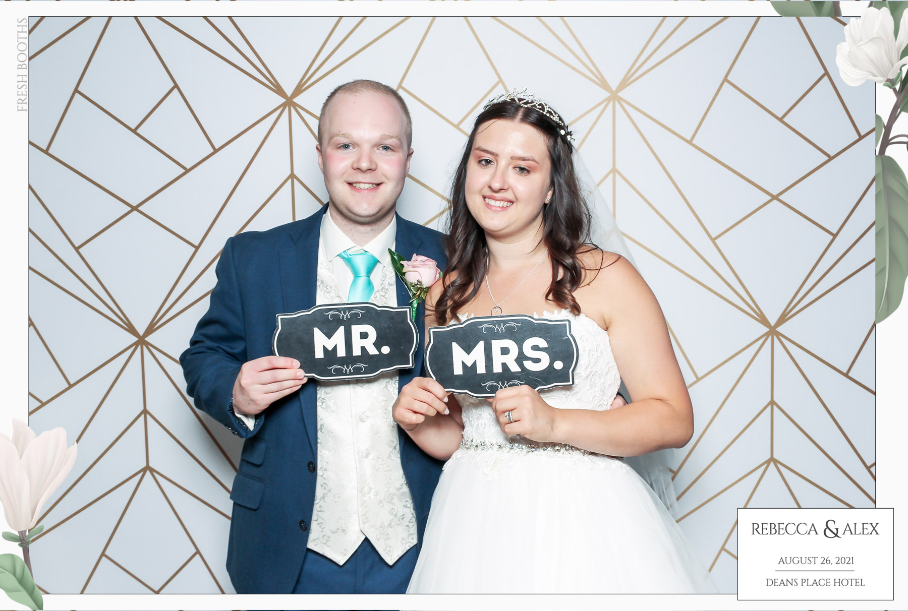 Rebecca & Alex - Classic Open Booth | View more photos from the event at gallery.freshbooths.com/u/FreshBooths/Rebecca-Alex-Classic-Open-Booth