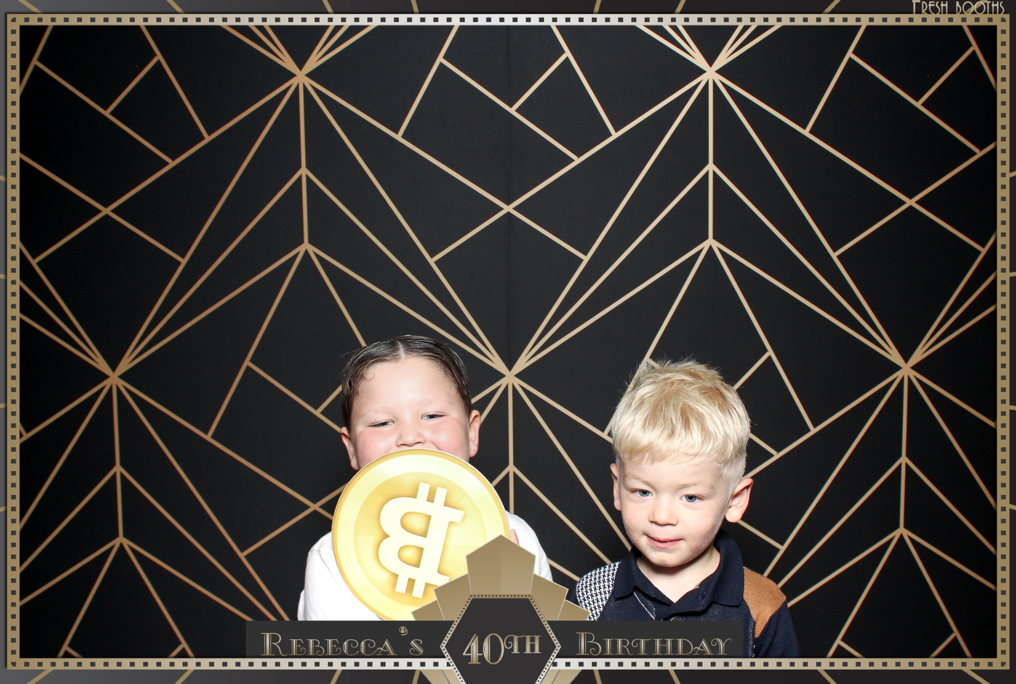 Rebecca's 40th - Classic Open Booth | View more photos from the event at gallery.freshbooths.com/u/FreshBooths/Rebeccas-40th-Classic-Open-Booth