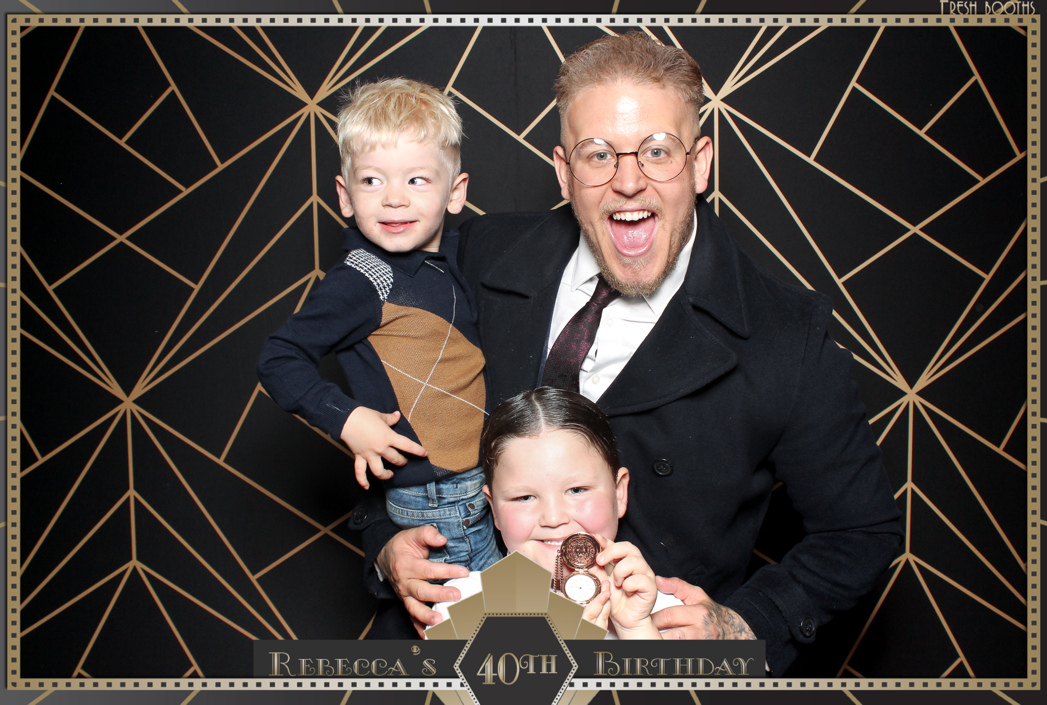 Rebecca's 40th - Classic Open Booth | View more photos from the event at gallery.freshbooths.com/u/FreshBooths/Rebeccas-40th-Classic-Open-Booth