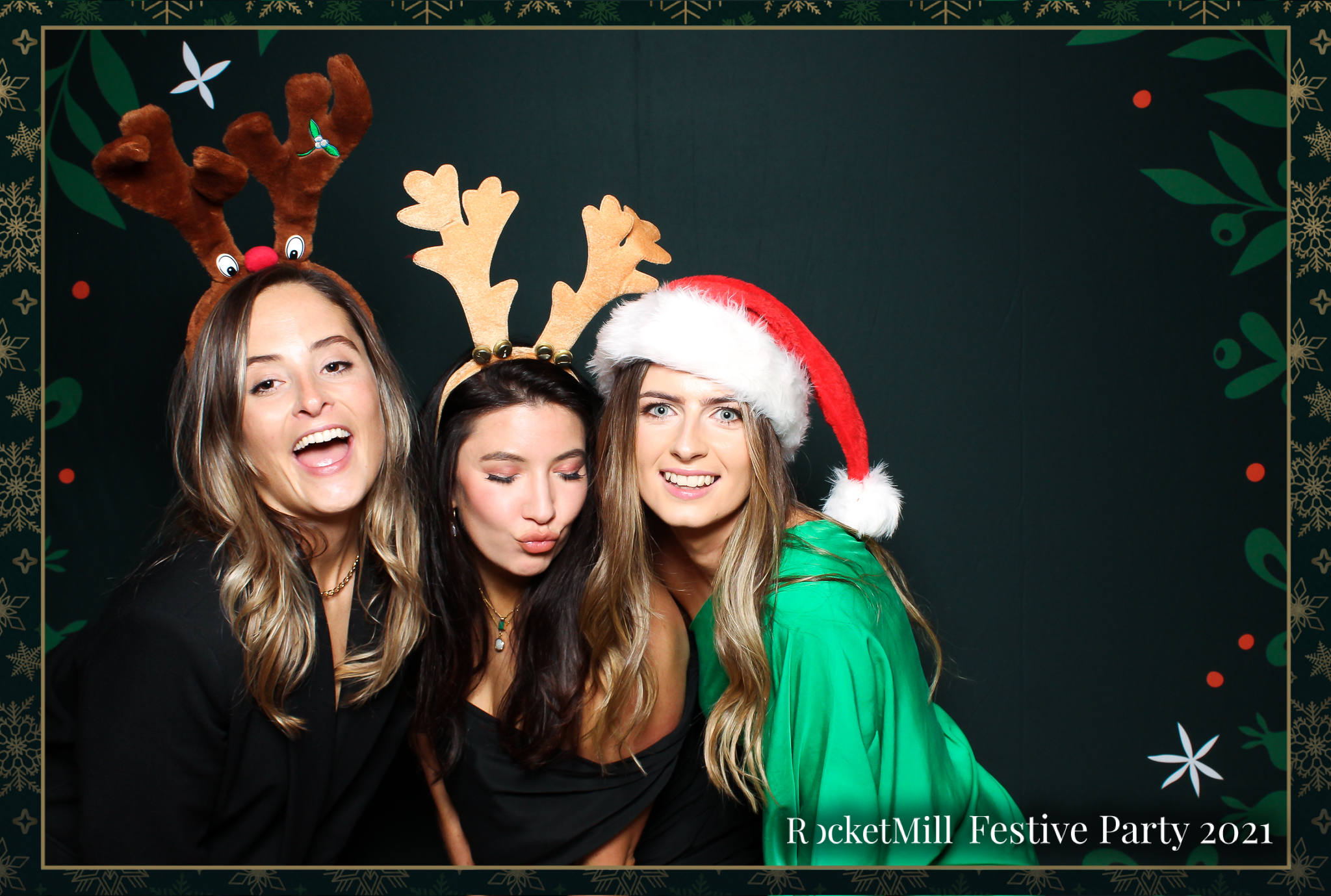 RocketMill Christmas Party 2021 | View more photos from the event at gallery.freshbooths.com/u/FreshBooths/RocketMill-Christmas-Party-2021