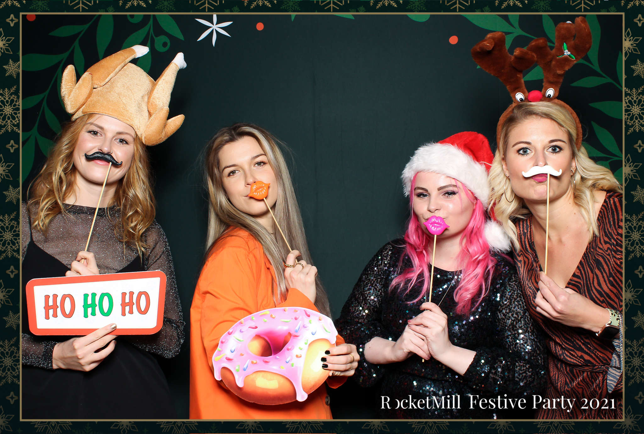 RocketMill Christmas Party 2021 | View more photos from the event at gallery.freshbooths.com/u/FreshBooths/RocketMill-Christmas-Party-2021