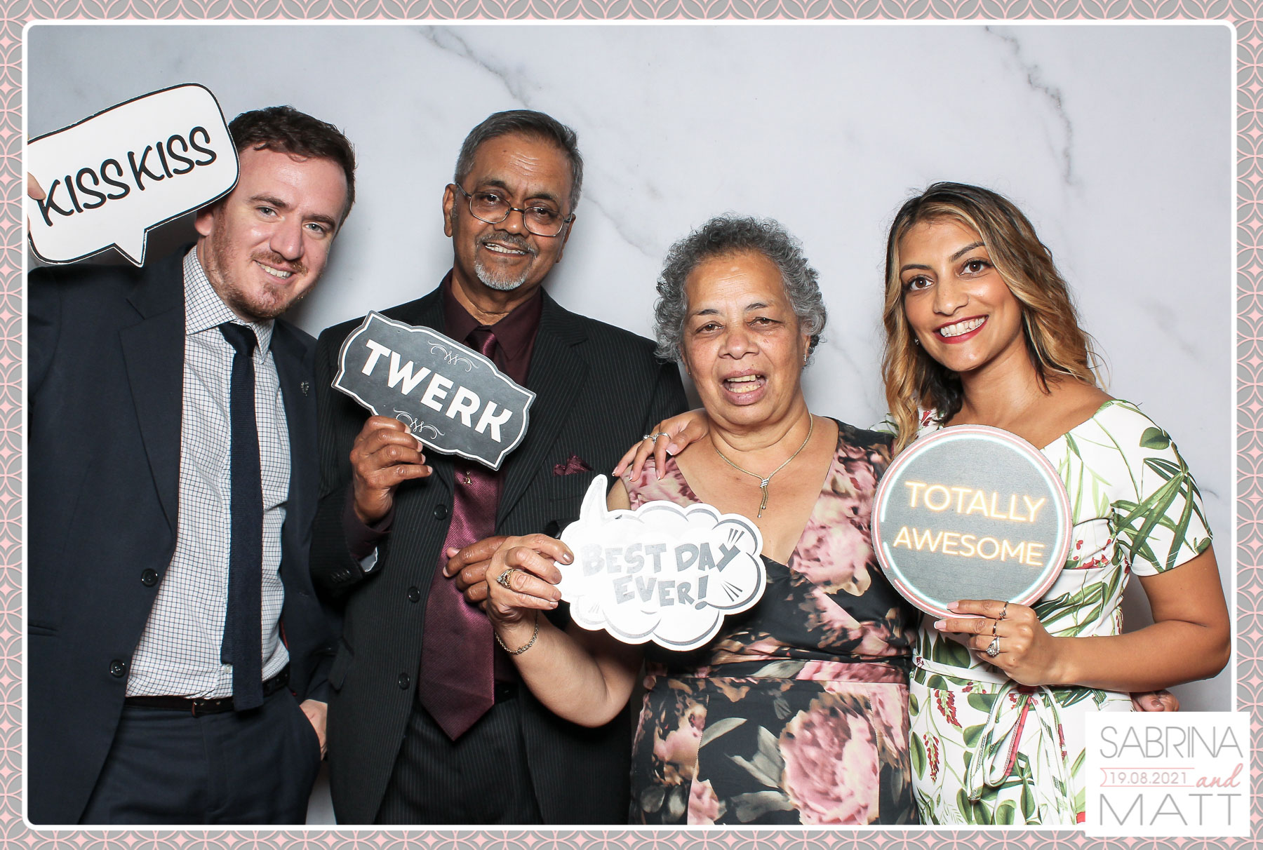 Sabrina and Matt Wedding Party | View more photos from the event at gallery.freshbooths.com/u/FreshBooths/Sabrina-and-Matt-Wedding-Party