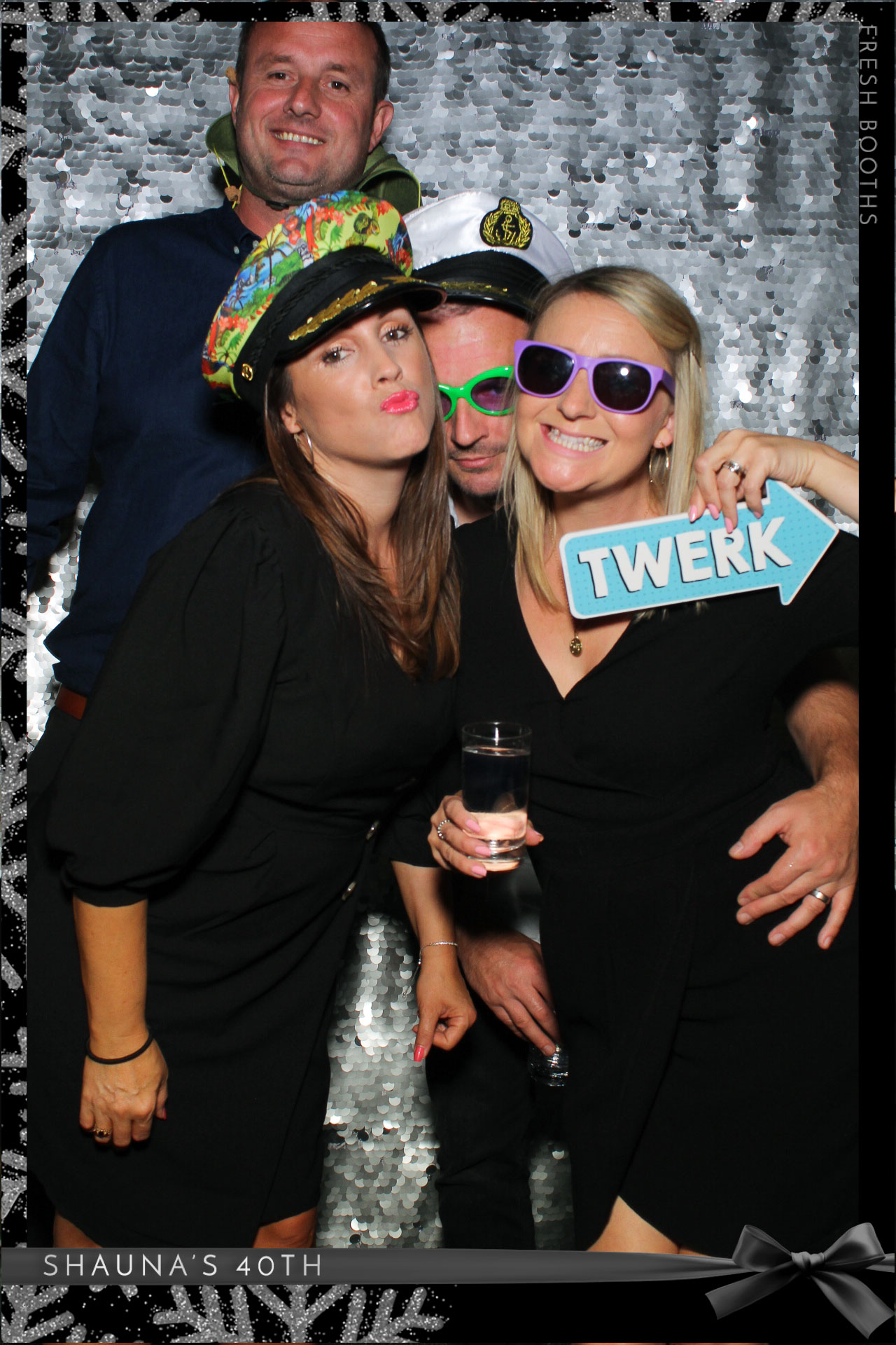 Shauna's 40th | View more photos from the event at gallery.freshbooths.com/u/FreshBooths/Shaunas-40th