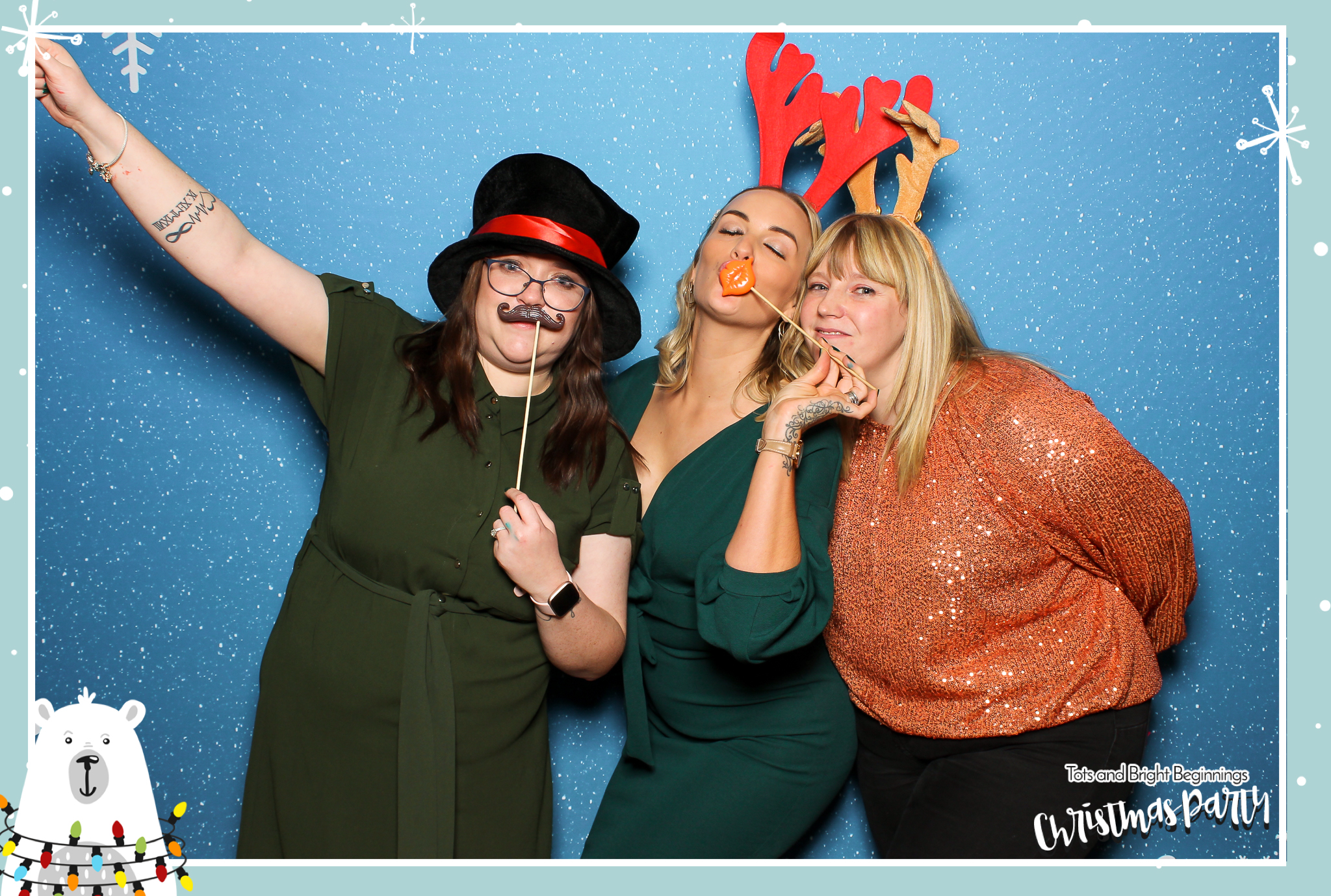 TOTS Christmas Party - Classic Open Booth | View more photos from the event at gallery.freshbooths.com/u/FreshBooths/TOTS-Christmas-Party-Classic-Open-Booth