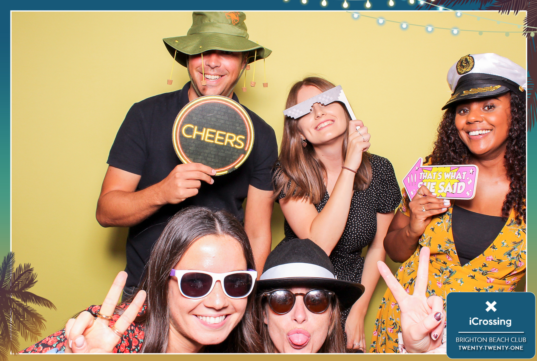iCrossing Summer Party - Classic Open Booth | View more photos from the event at gallery.freshbooths.com/u/FreshBooths/iCrossing-Summer-Party-Classic-Open-Booth-0