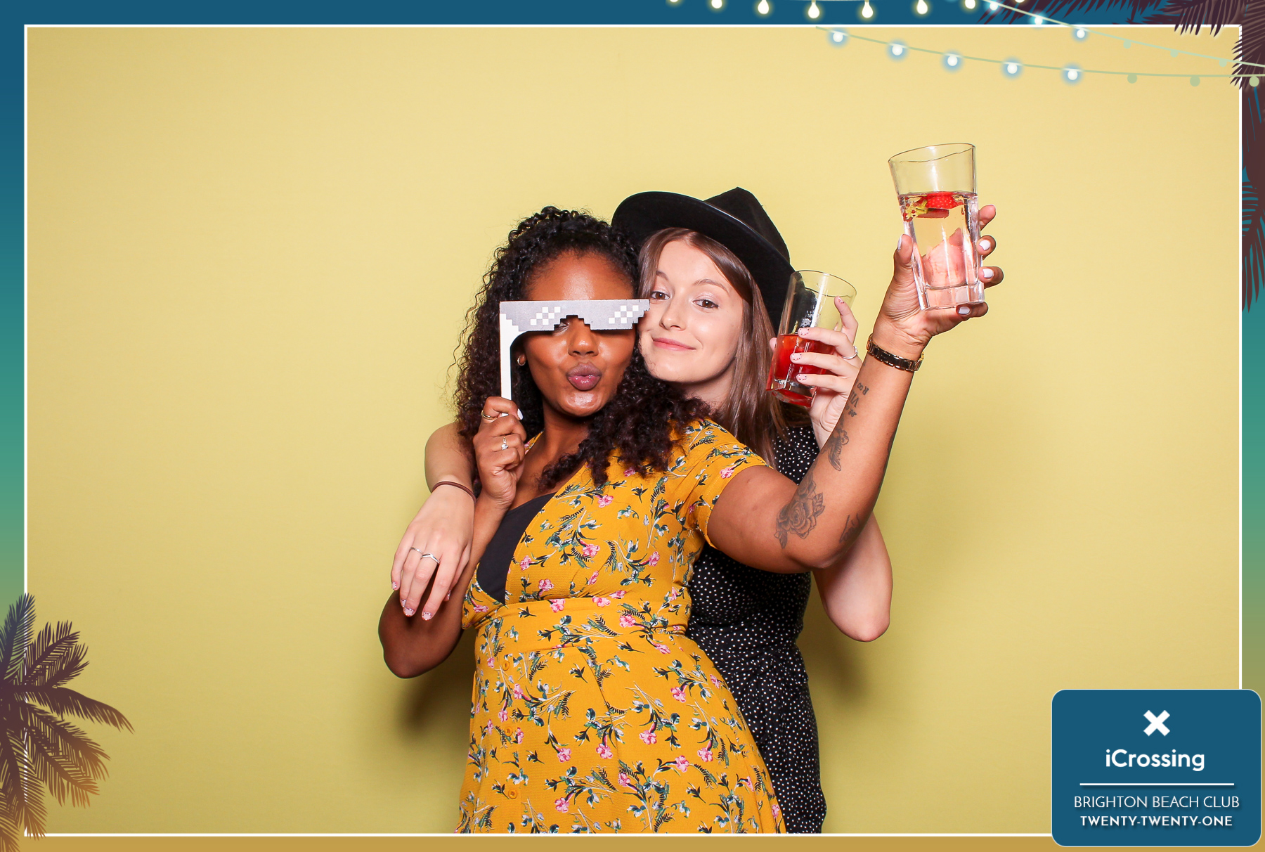 iCrossing Summer Party - Classic Open Booth | View more photos from the event at gallery.freshbooths.com/u/FreshBooths/iCrossing-Summer-Party-Classic-Open-Booth-0