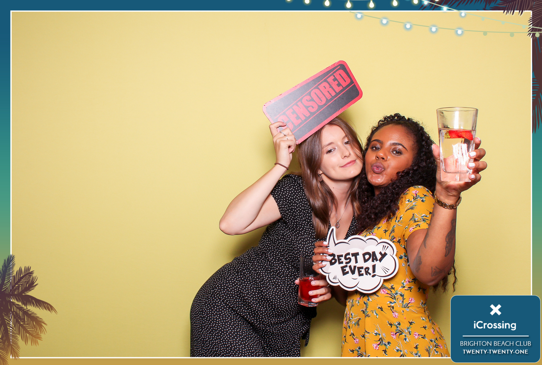 iCrossing Summer Party - Classic Open Booth | View more photos from the event at gallery.freshbooths.com/u/FreshBooths/iCrossing-Summer-Party-Classic-Open-Booth-0