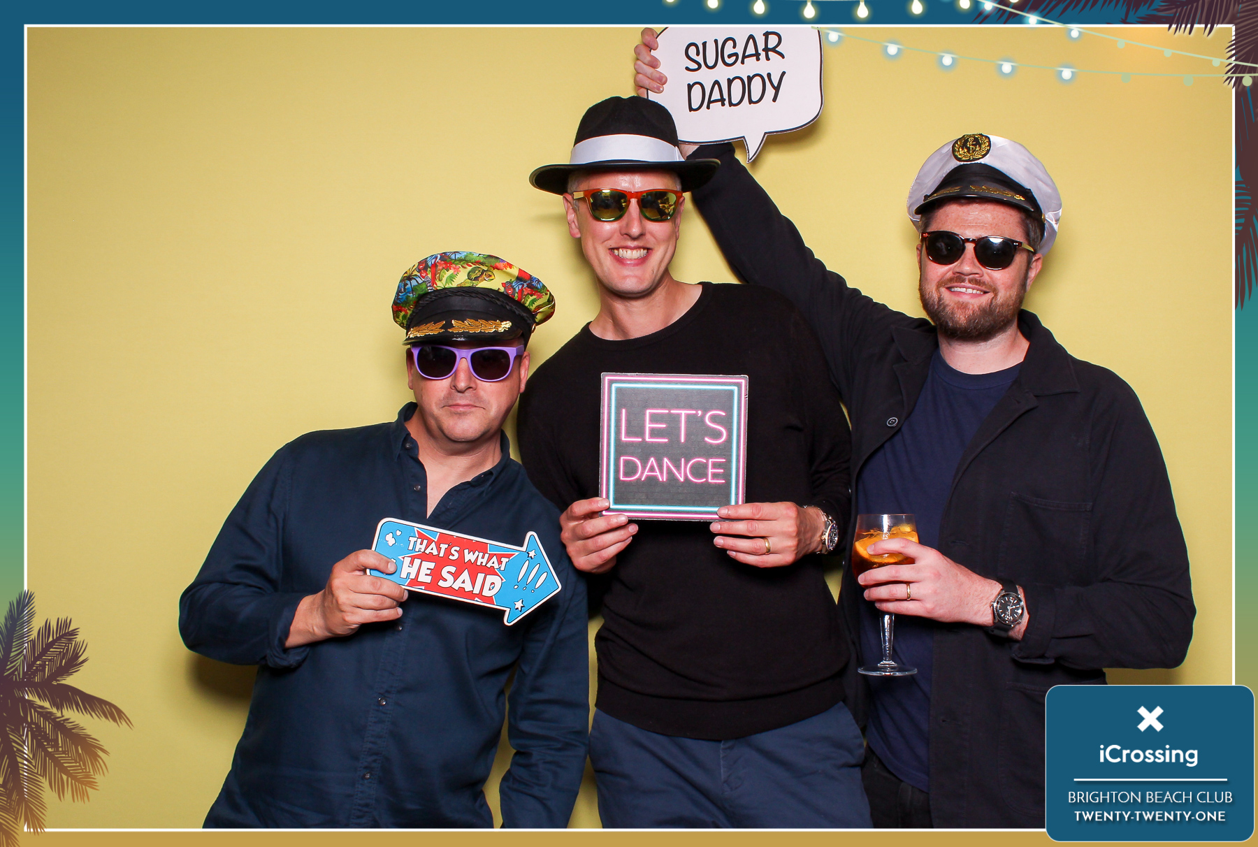 iCrossing Summer Party - Classic Open Booth | View more photos from the event at gallery.freshbooths.com/u/FreshBooths/iCrossing-Summer-Party-Classic-Open-Booth-0